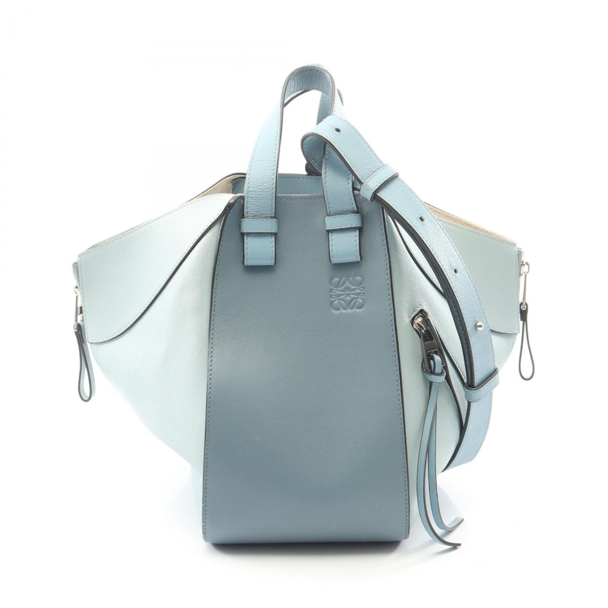 Loewe Blue Leather Handbag (Pre-Owned)