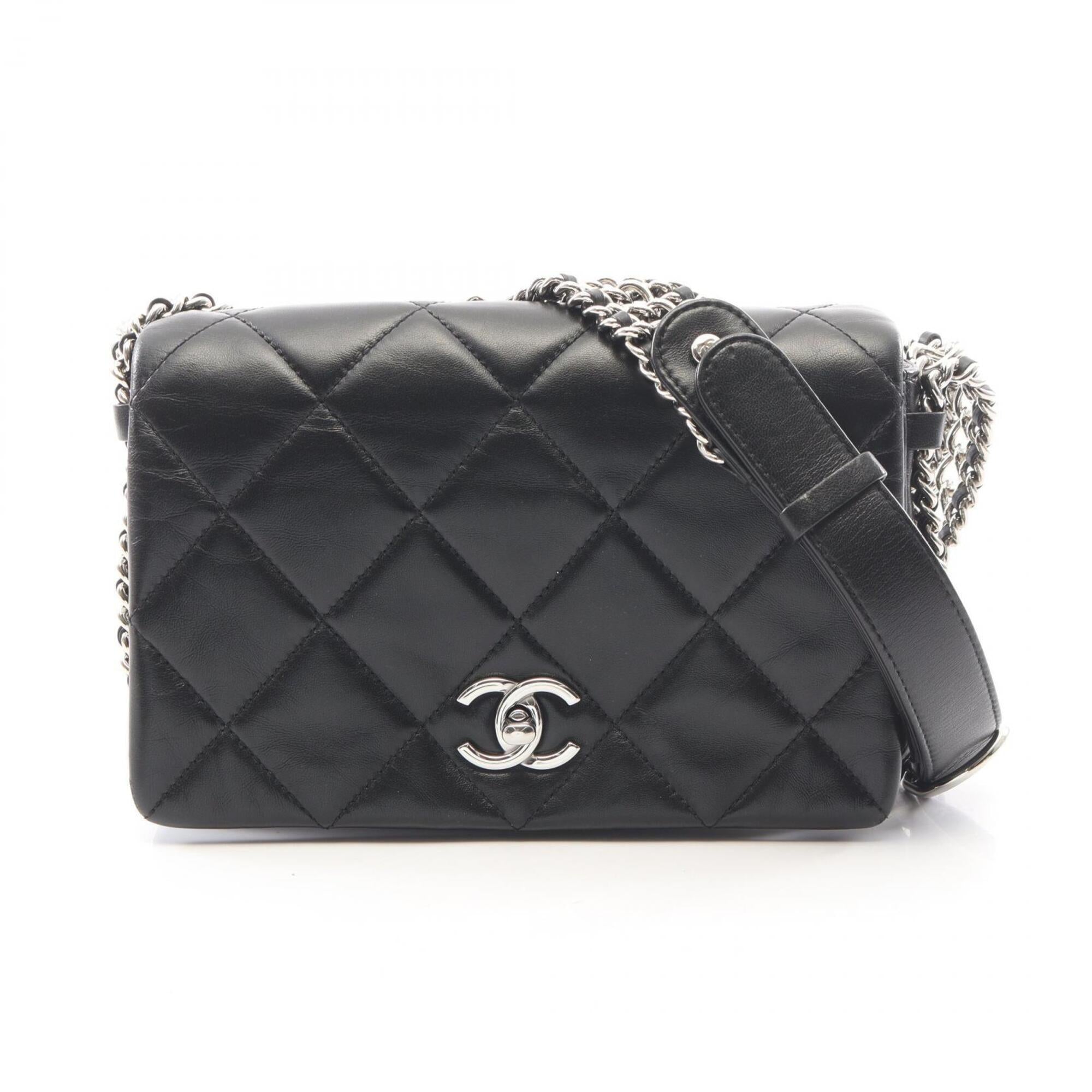 Chanel Black Leather Handbag Shoulder Bag (Pre-Owned)