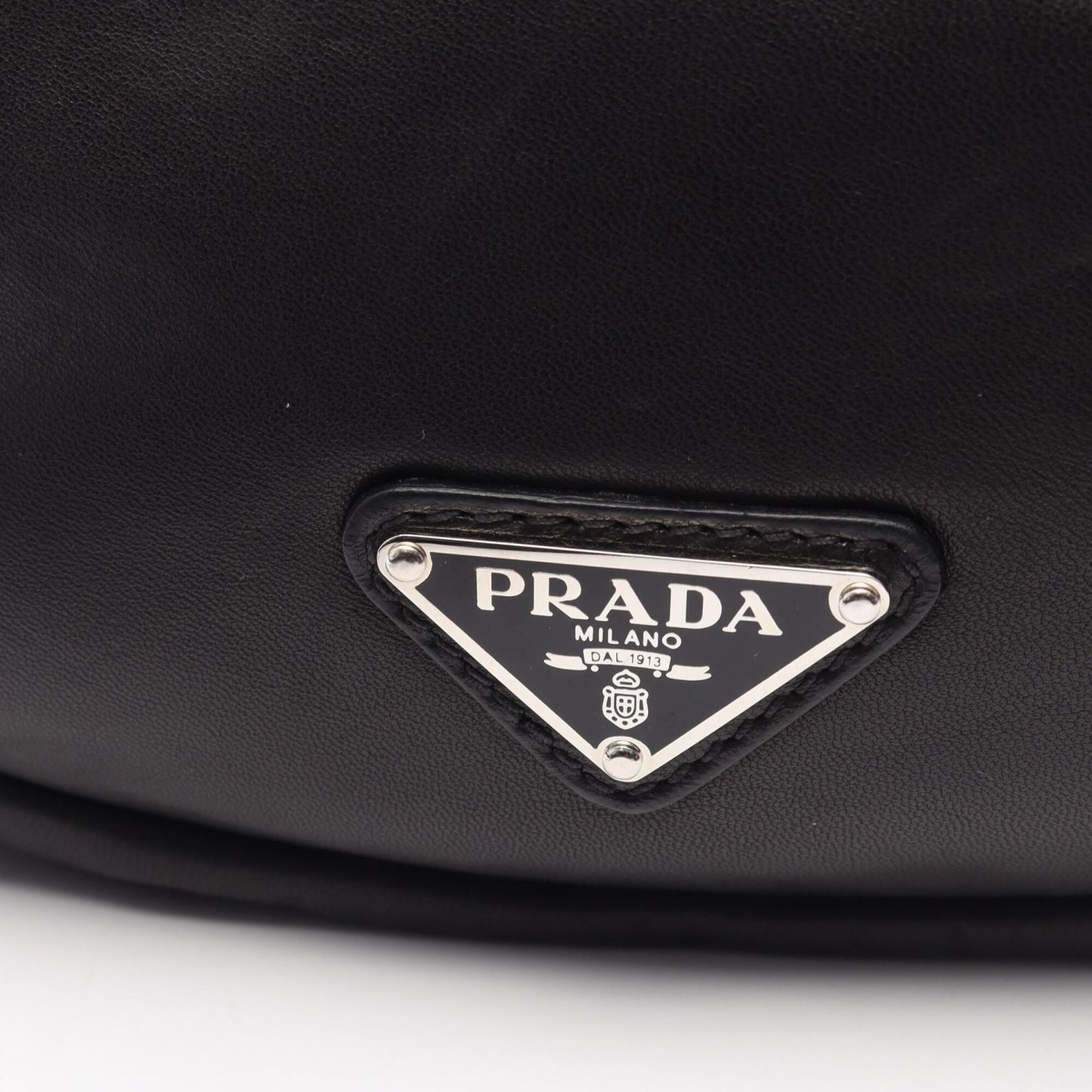 Prada Black Leather Fanny Pack Handbag (Pre-Owned)