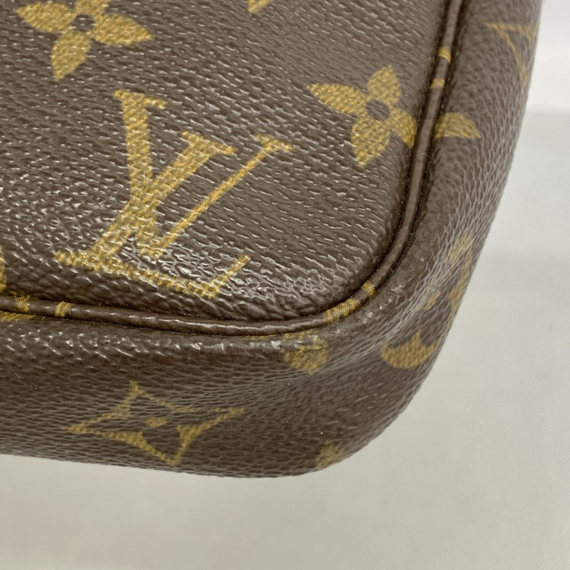 Louis Vuitton Brown Pouch (Pre-Owned)