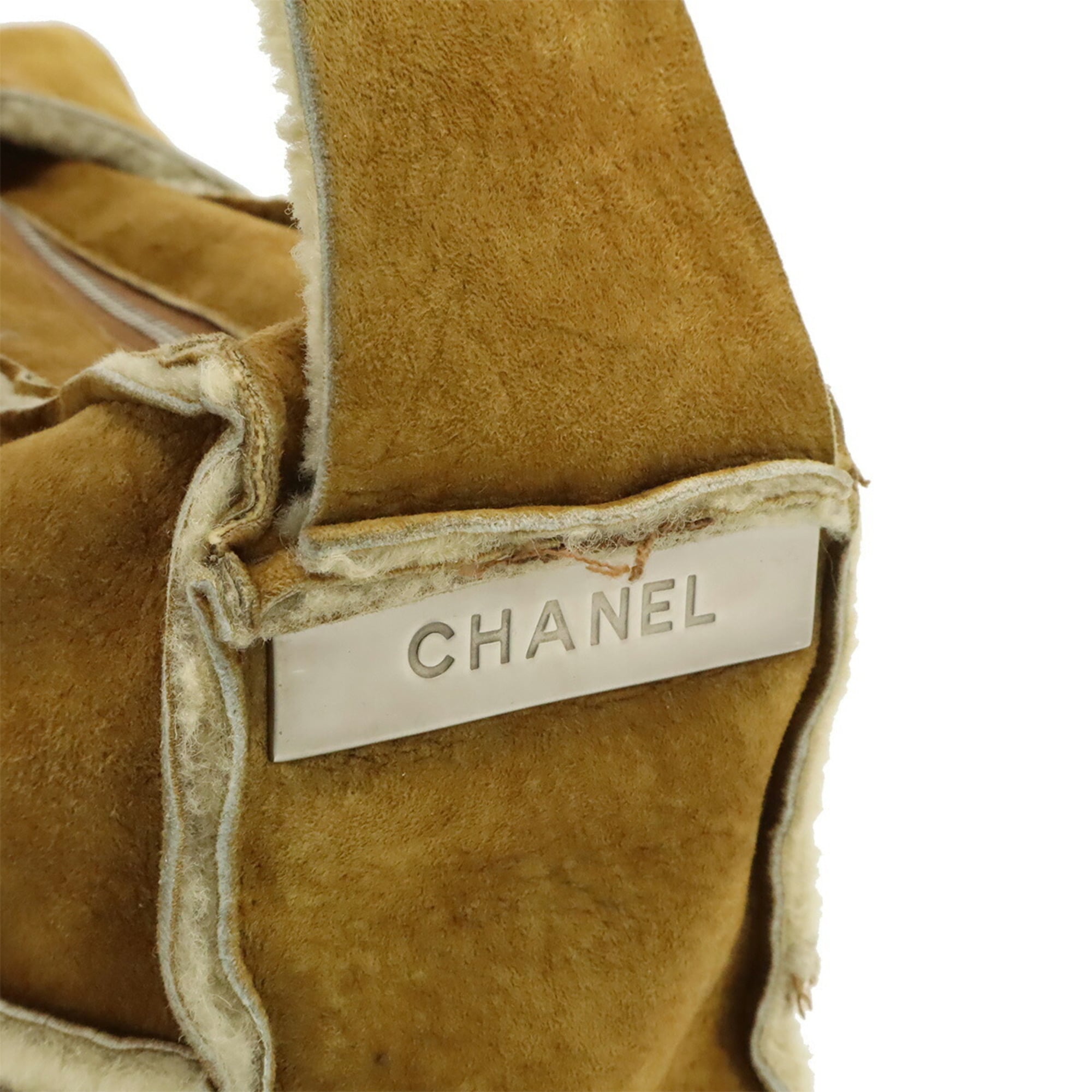 Chanel Mouton Brown Leather Shoulder Bag (Pre-Owned)