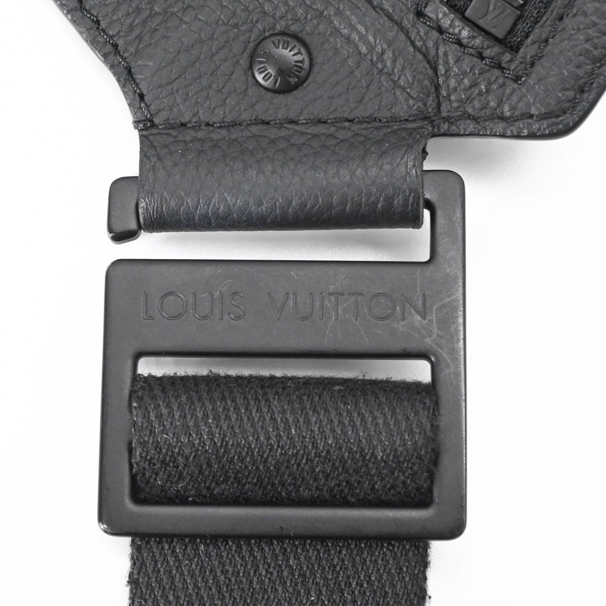 Louis Vuitton Black Noir Leather Shoulder Bag Sling Bag (Pre-Owned)