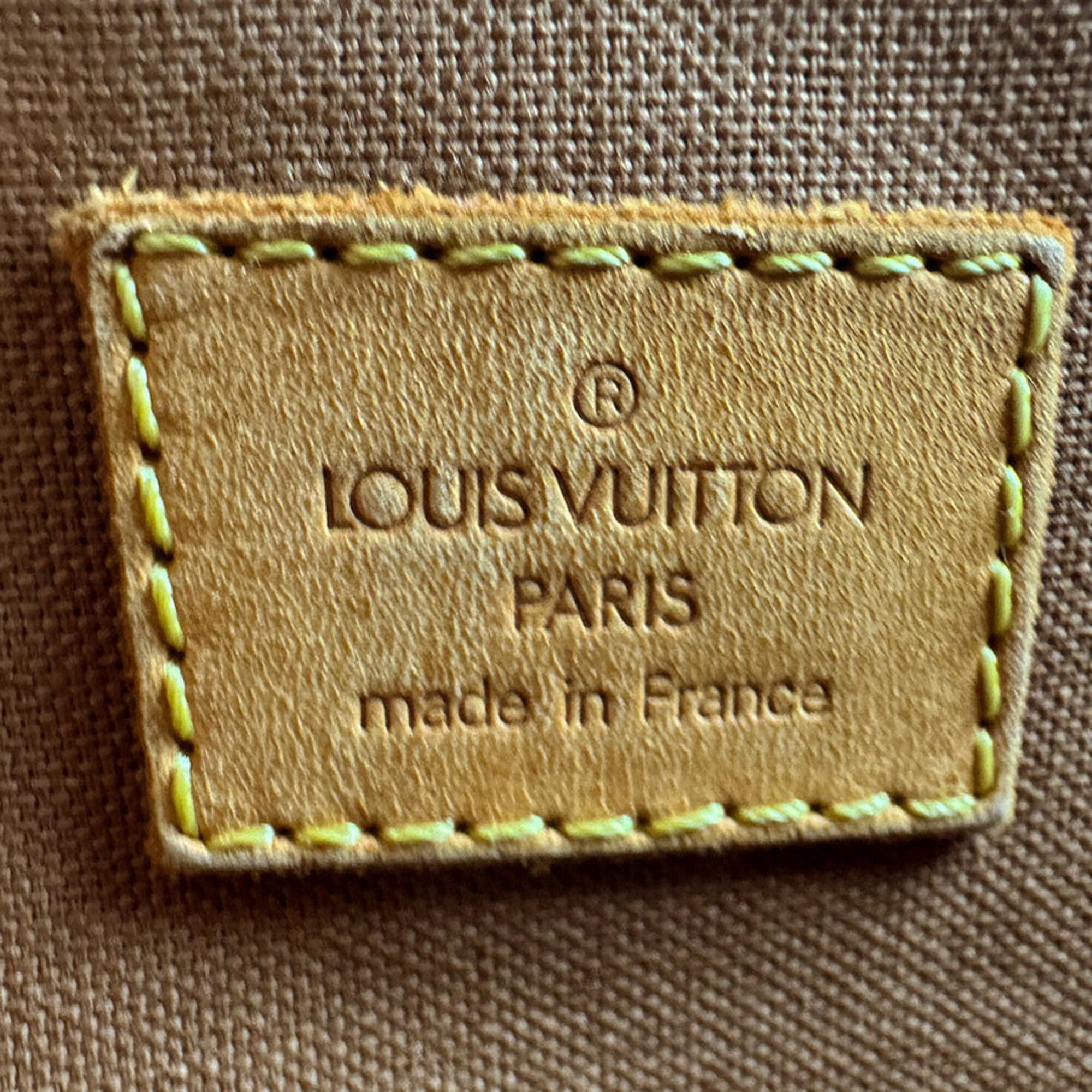Louis Vuitton Brown Monogram Monogram Pochette Shoulder Bag (Pre-Owned)
