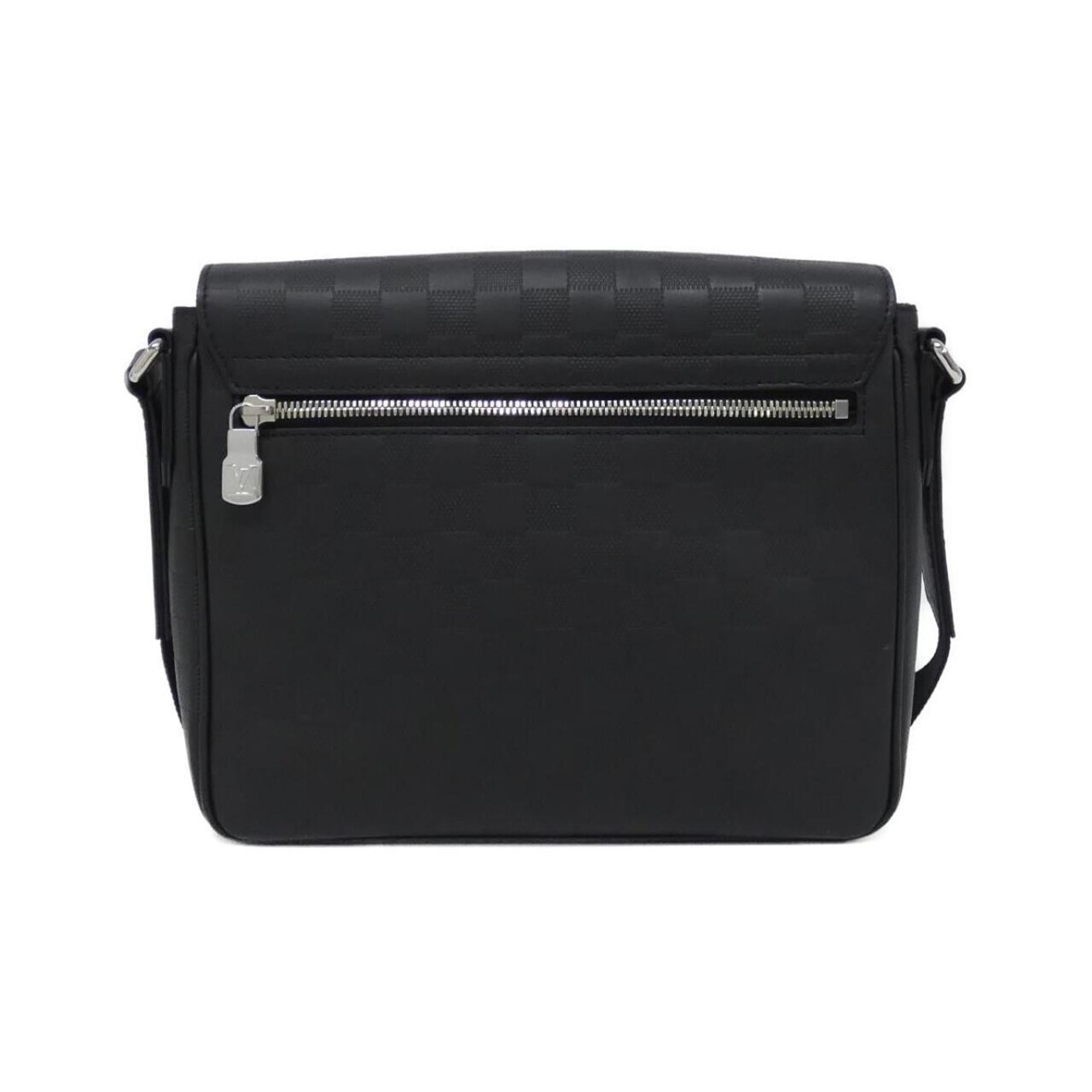 Louis Vuitton Black Leather Shoulder Bag (Pre-Owned)