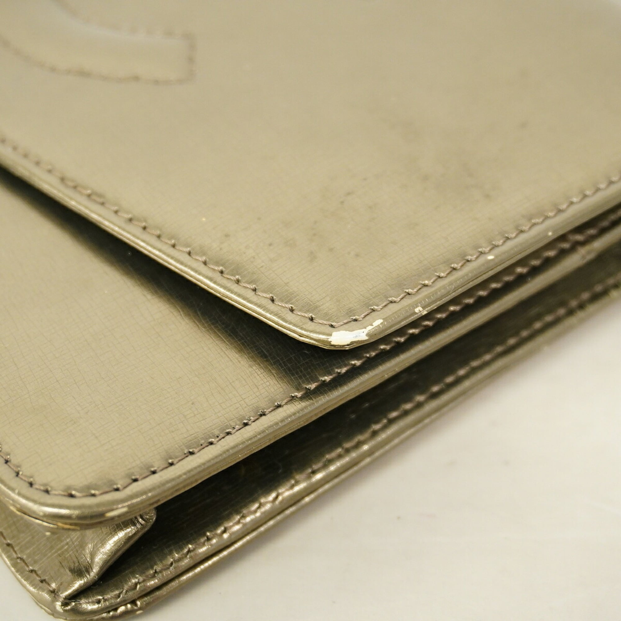Chanel Metallic Gold Patent Leather Chain/Shoulder Wallet (Pre-Owned)