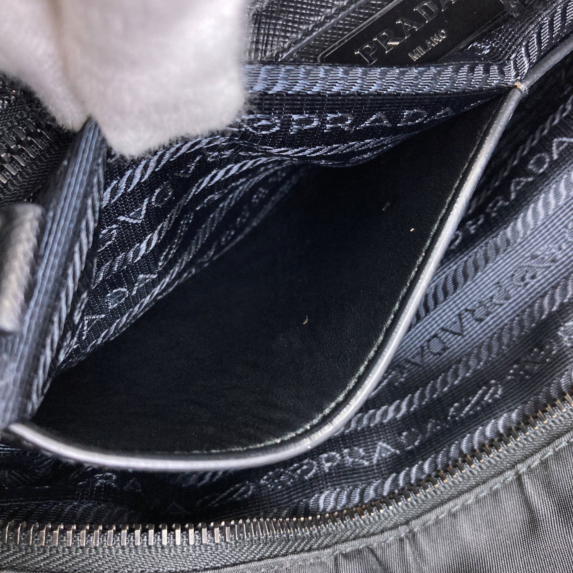 Prada Black Nylon Shoulder Bag (Pre-Owned)