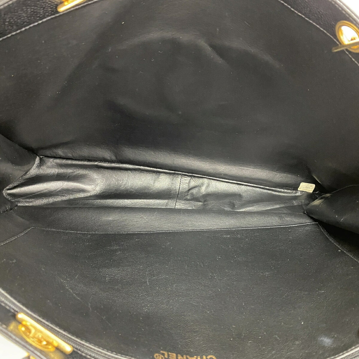 Chanel Black Grained Calfskin Tote Bag (Pre-Owned)