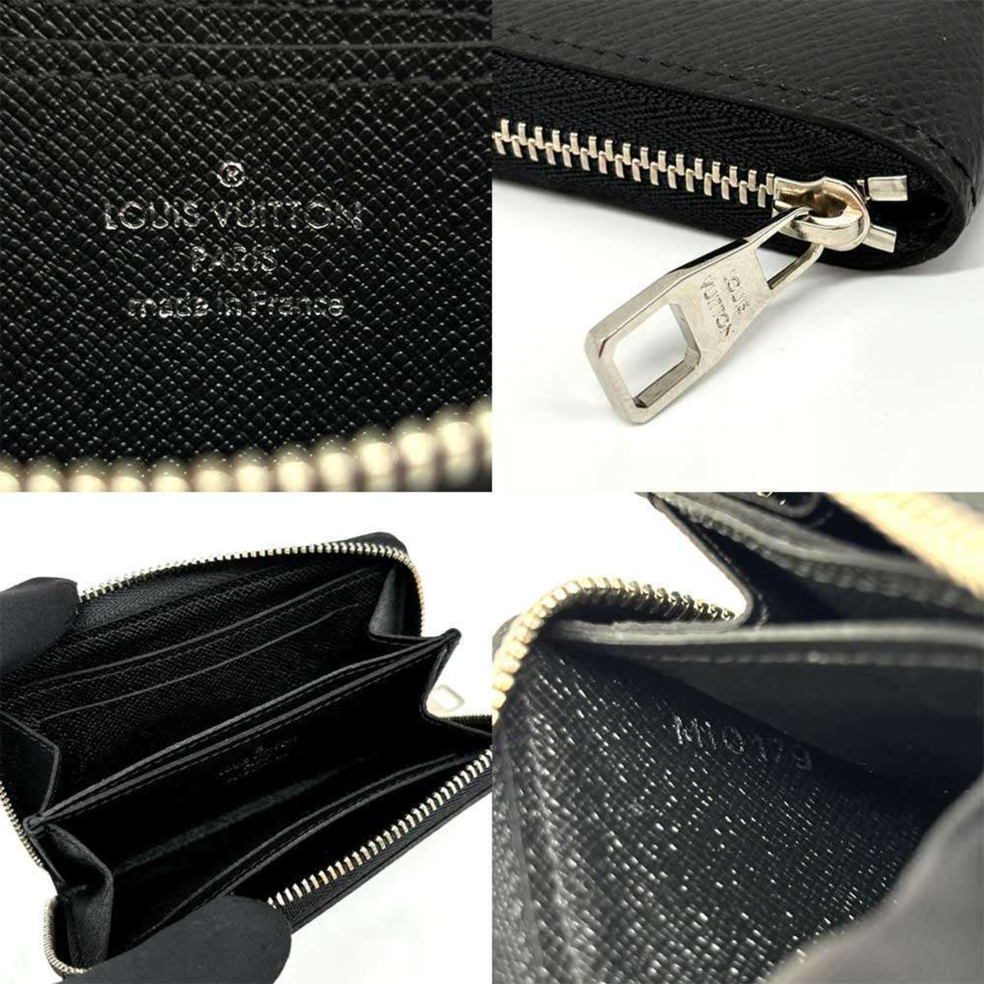 Louis Vuitton Taiga Leather Coin Purse/Coin Case (Pre-Owned)