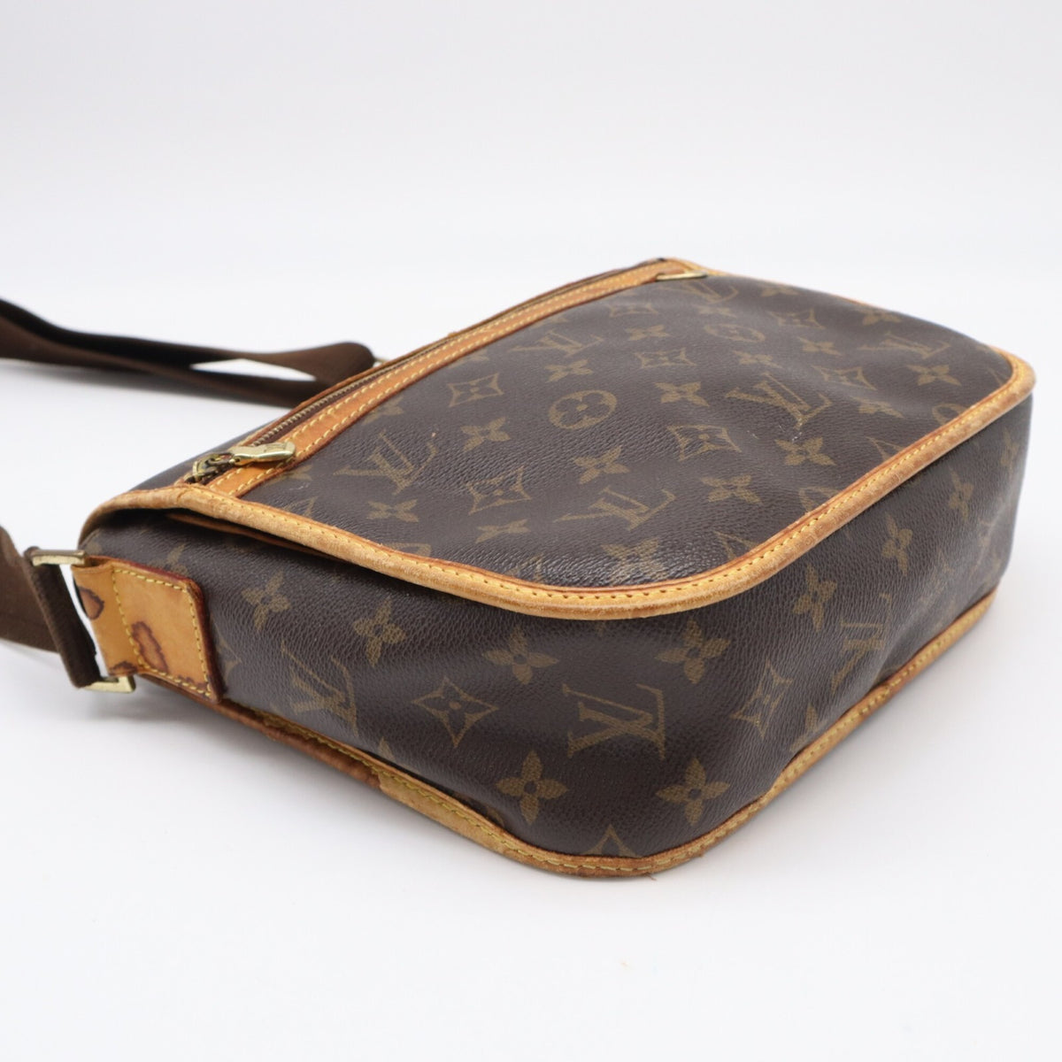 Louis Vuitton Beige Brown Monogram Shoulder Bag (Pre-Owned)