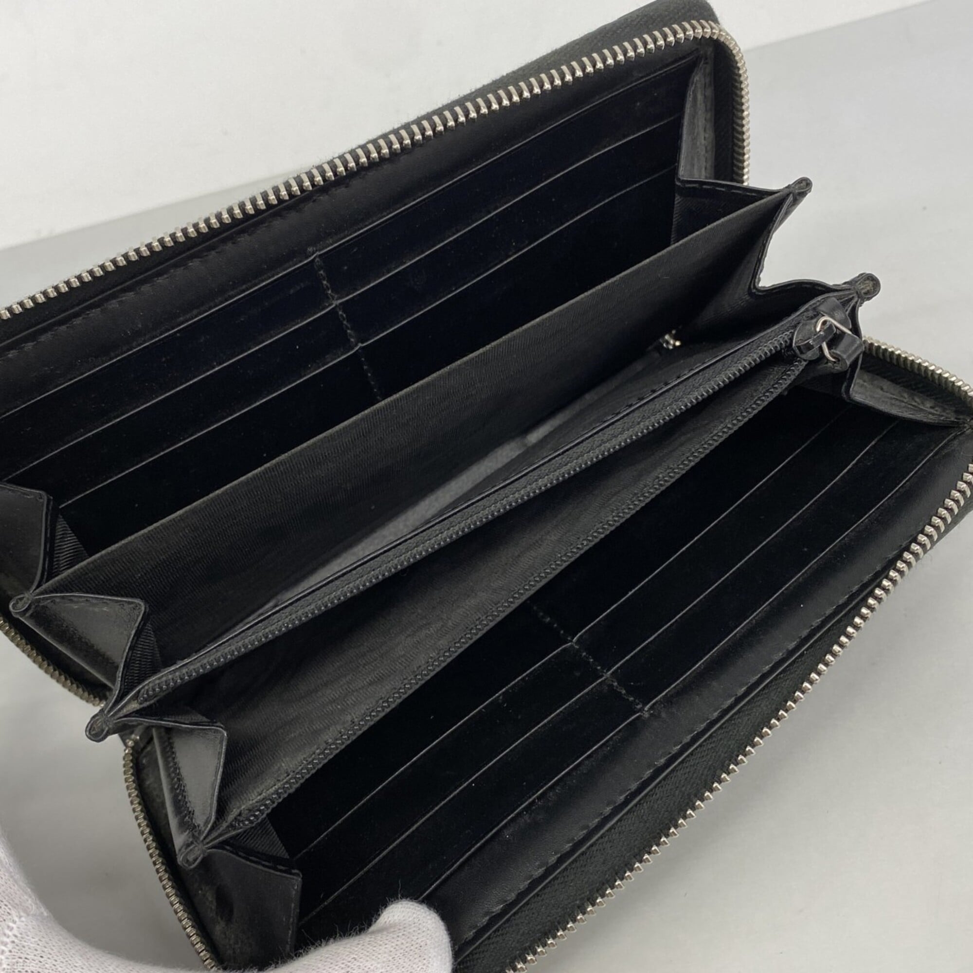 Gucci Black Leather Long Wallet (Bi-Fold) (Pre-Owned)
