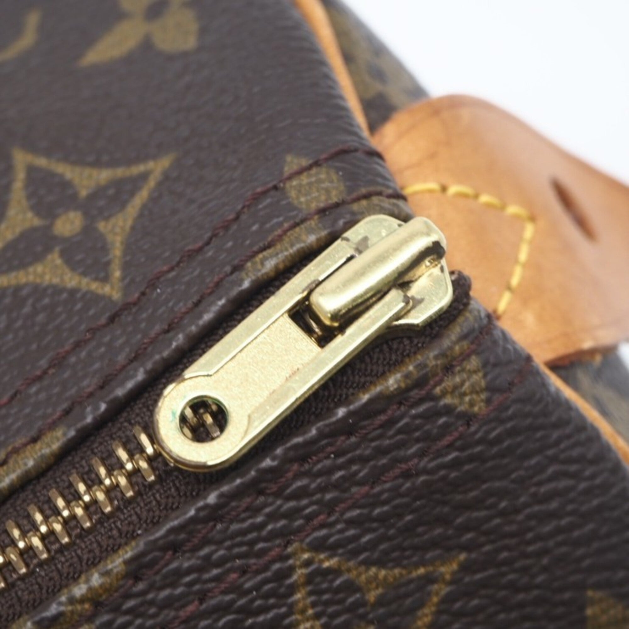 Louis Vuitton Brown Monogram Monogram Leather Handbag (Pre-Owned)