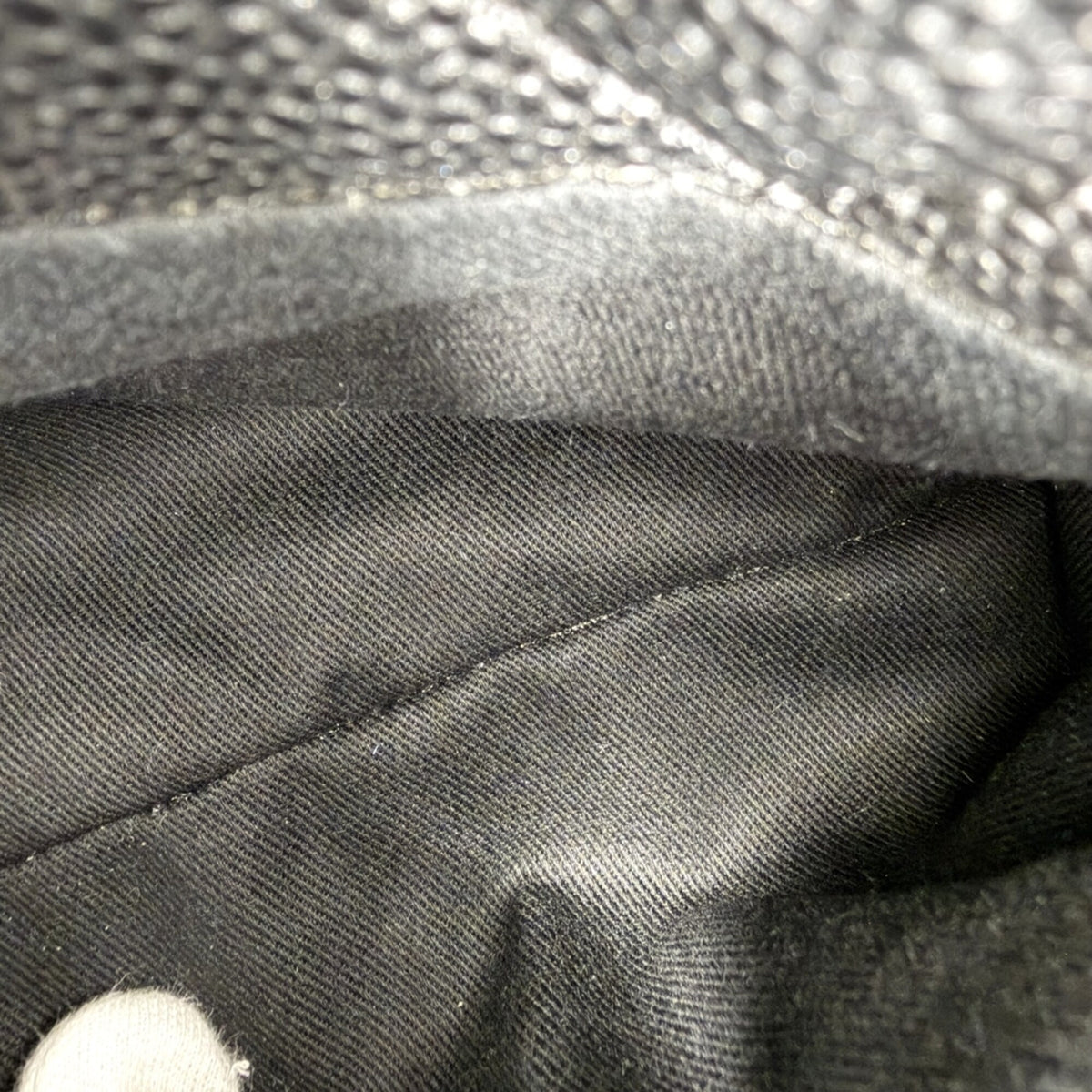 Chanel Black White Grained Calfskin Handbag (Pre-Owned)