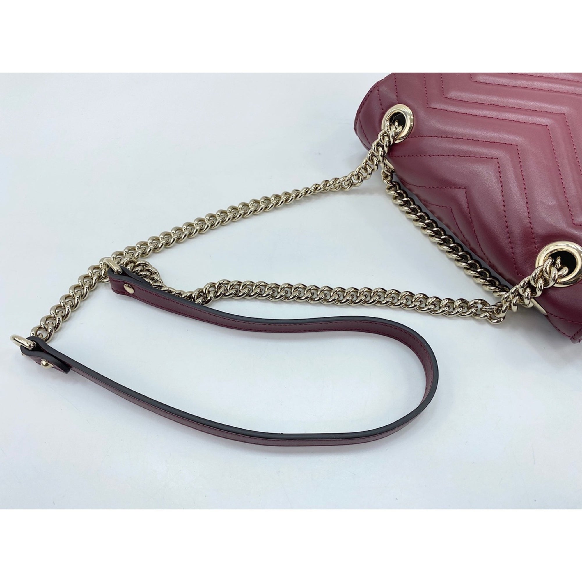Gucci Red Color Wine Shoulder Bag (Pre-Owned)
