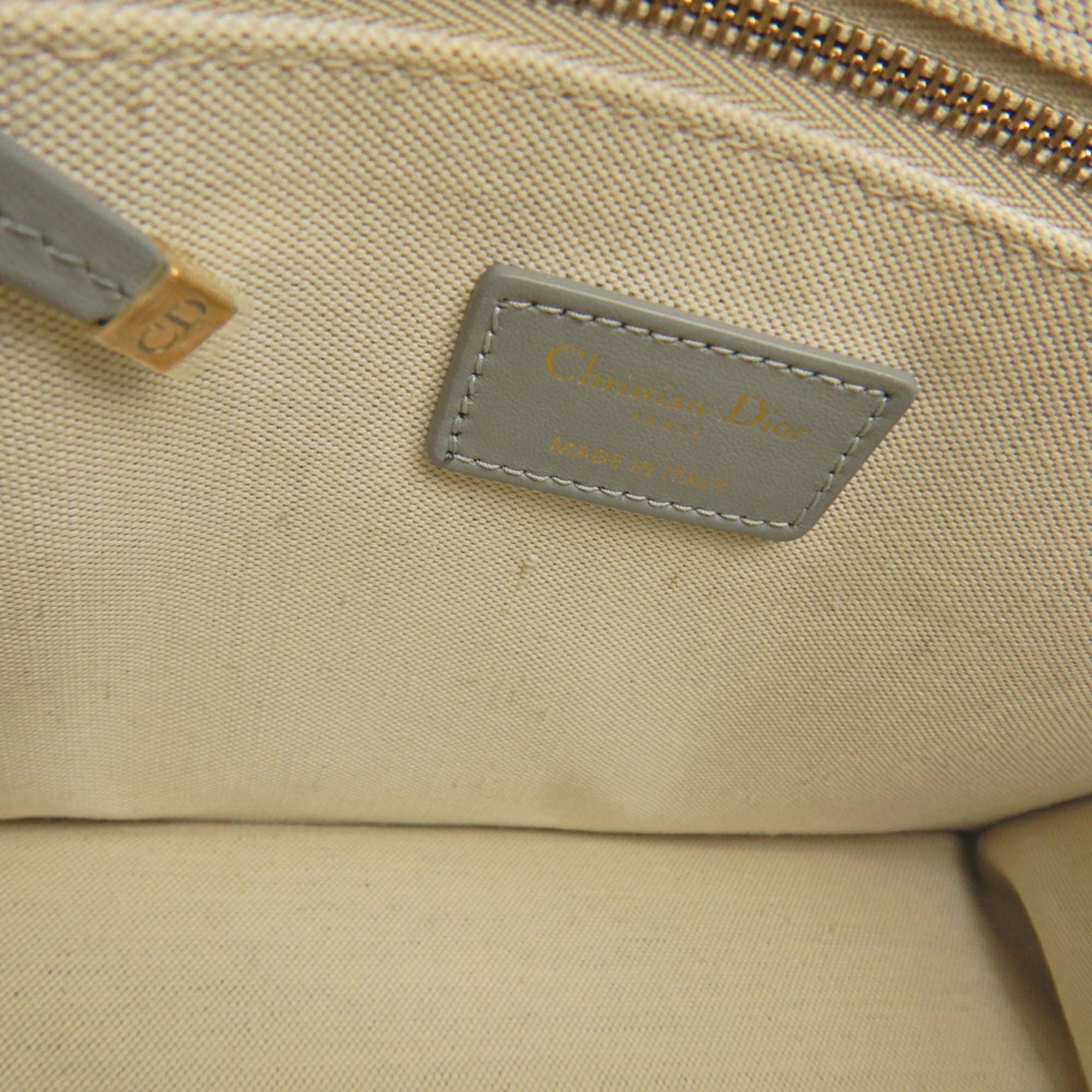 Christian Dior Gray Leather Tote Bag (Pre-Owned)