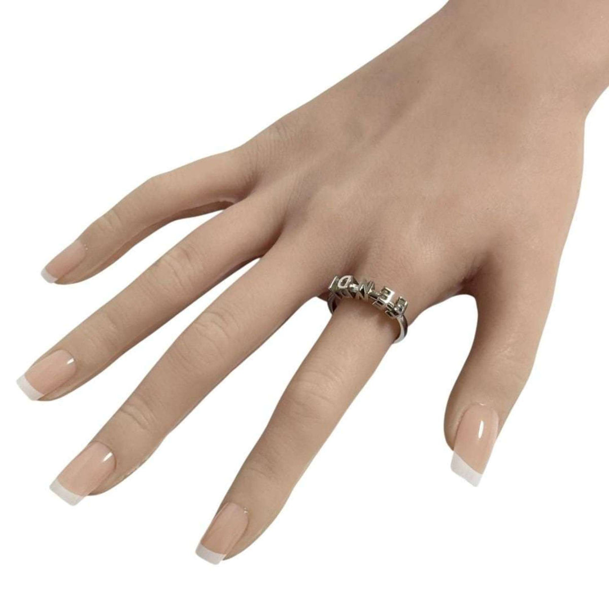 Fendi Silver Metal Band Ring (Pre-Owned)
