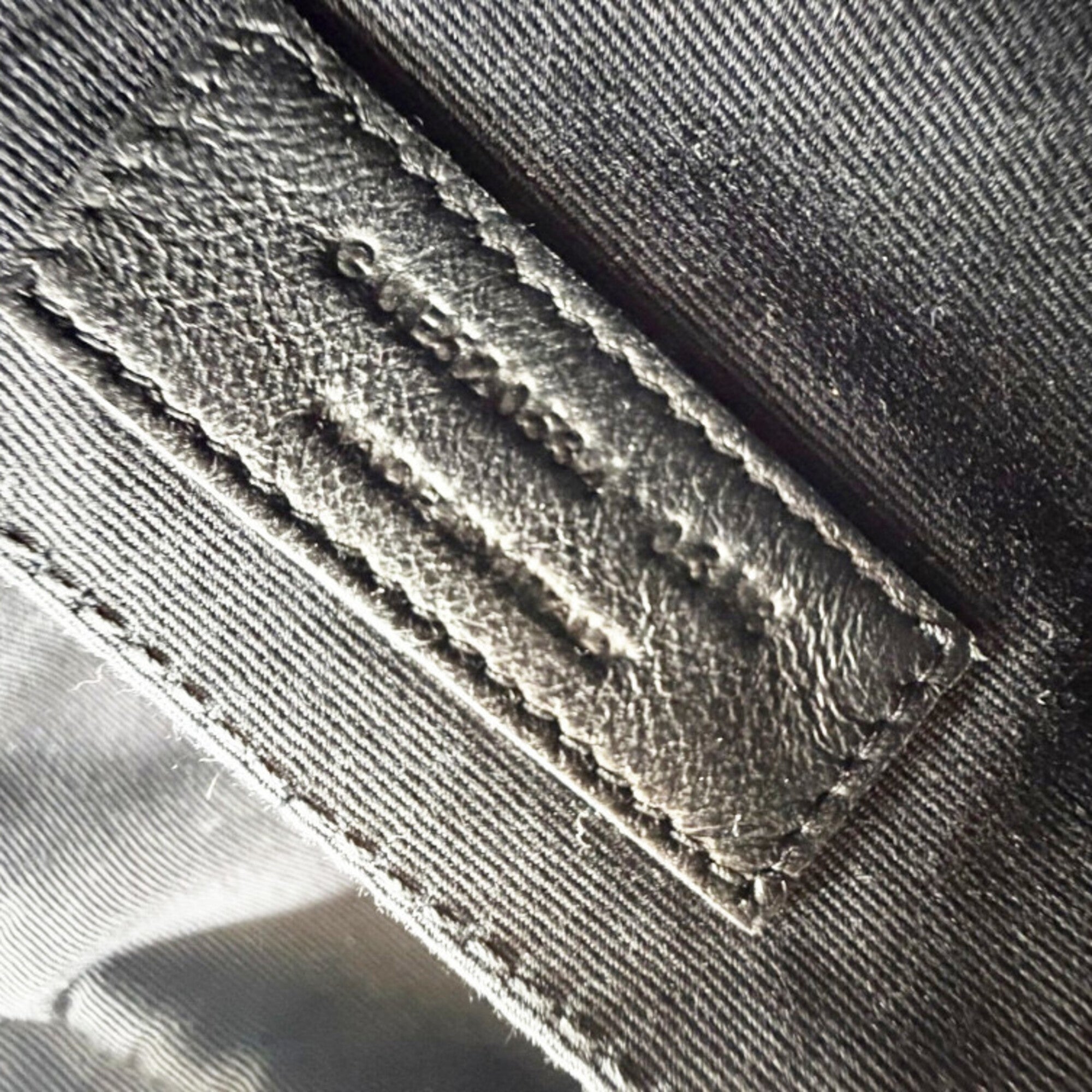Saint Laurent Green Leather Shoulder Bag (Pre-Owned)