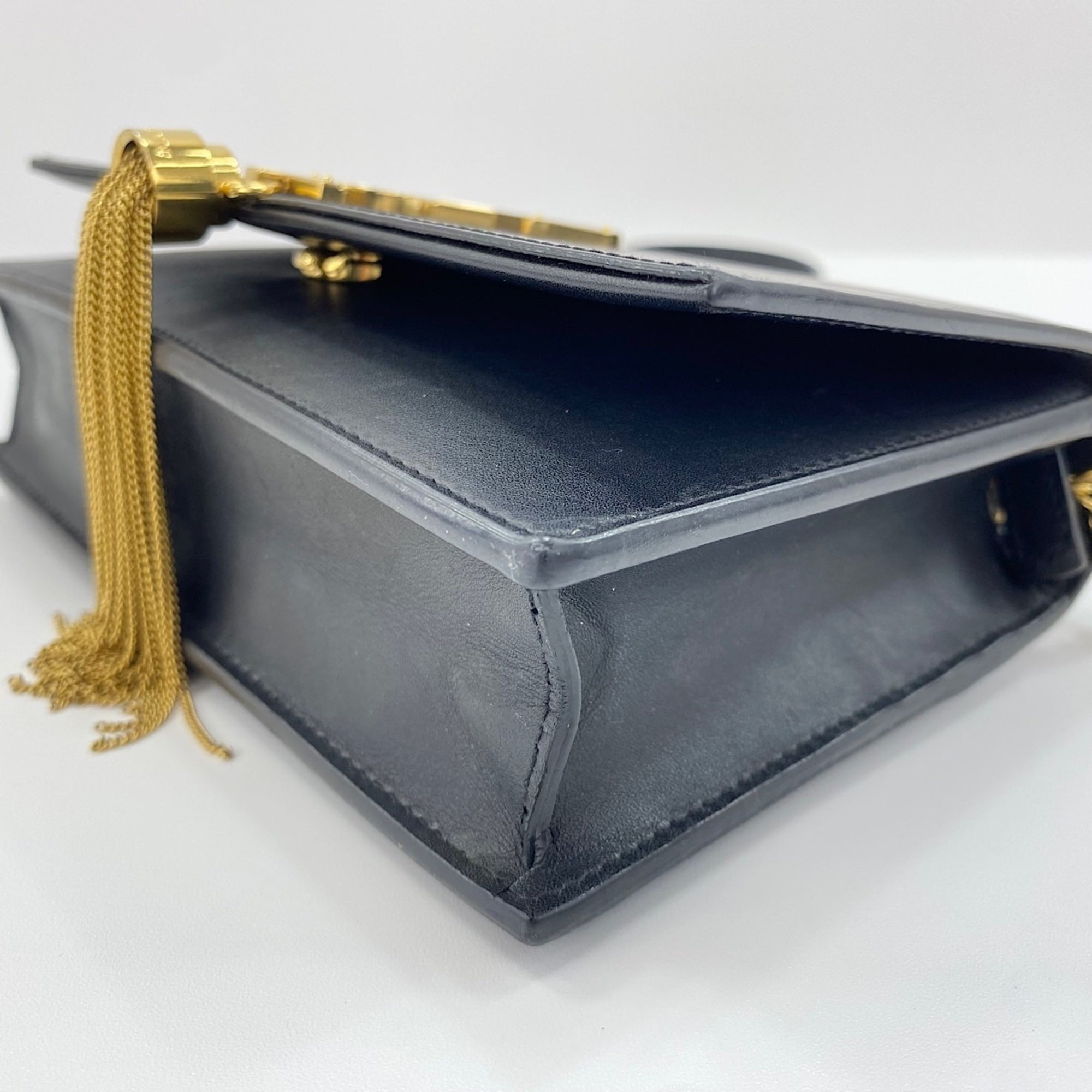 Yves Saint Laurent Black Shoulder Bag (Pre-Owned)