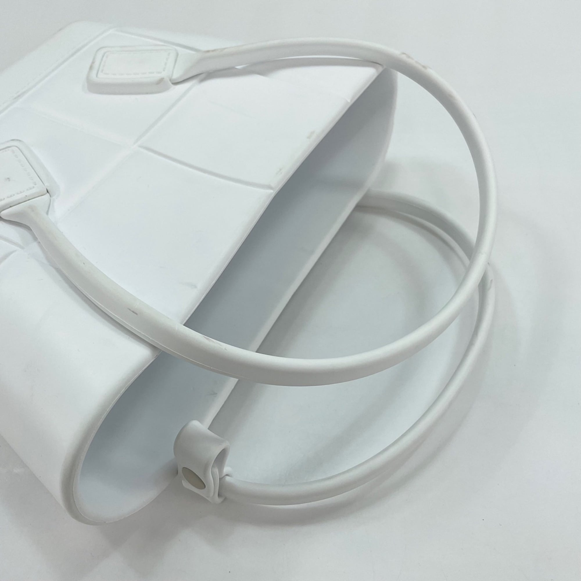 Bottega Veneta White Tote Bag (Pre-Owned)