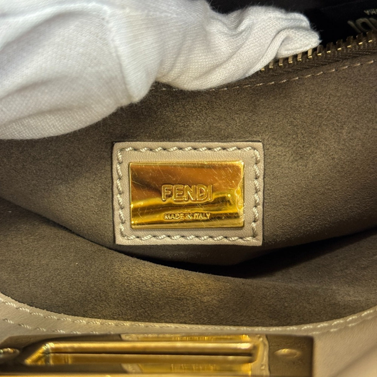 Fendi Gray Leather Handbag Shoulder Bag (Pre-Owned)