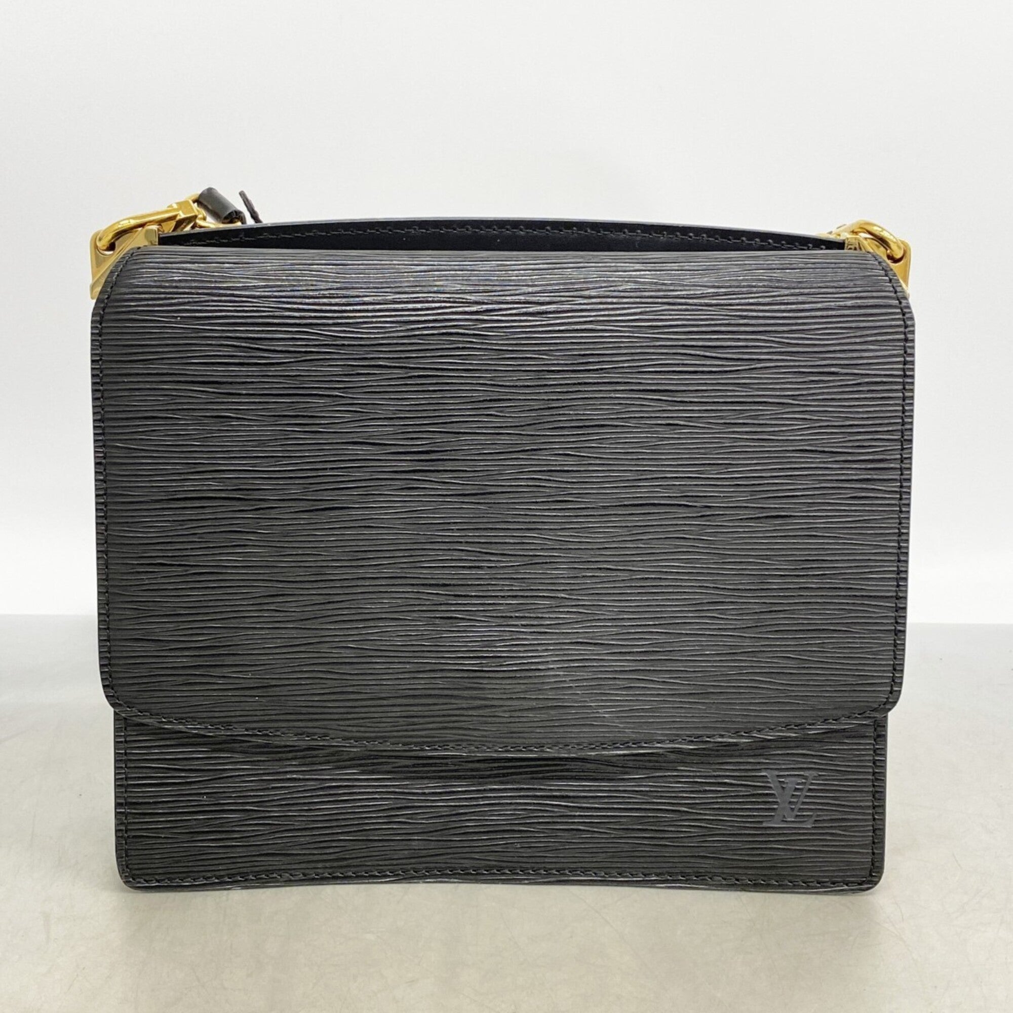 Louis Vuitton Noir Shoulder Bag (Pre-Owned)