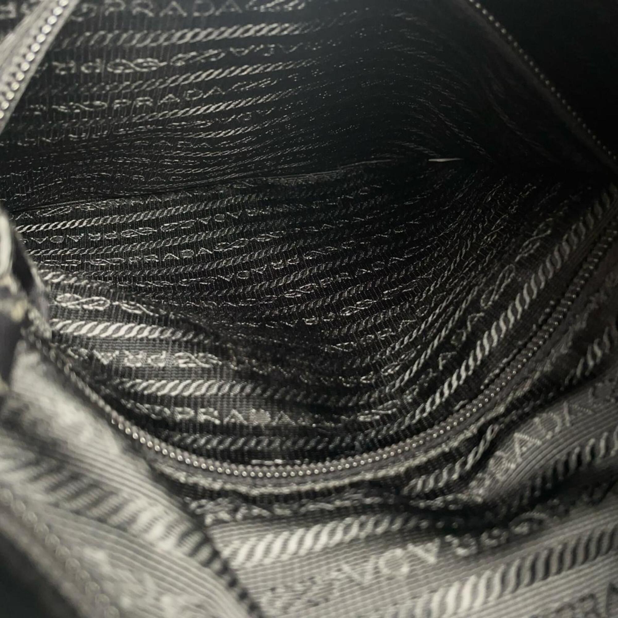 Prada Black Nylon Shoulder Bag (Pre-Owned)