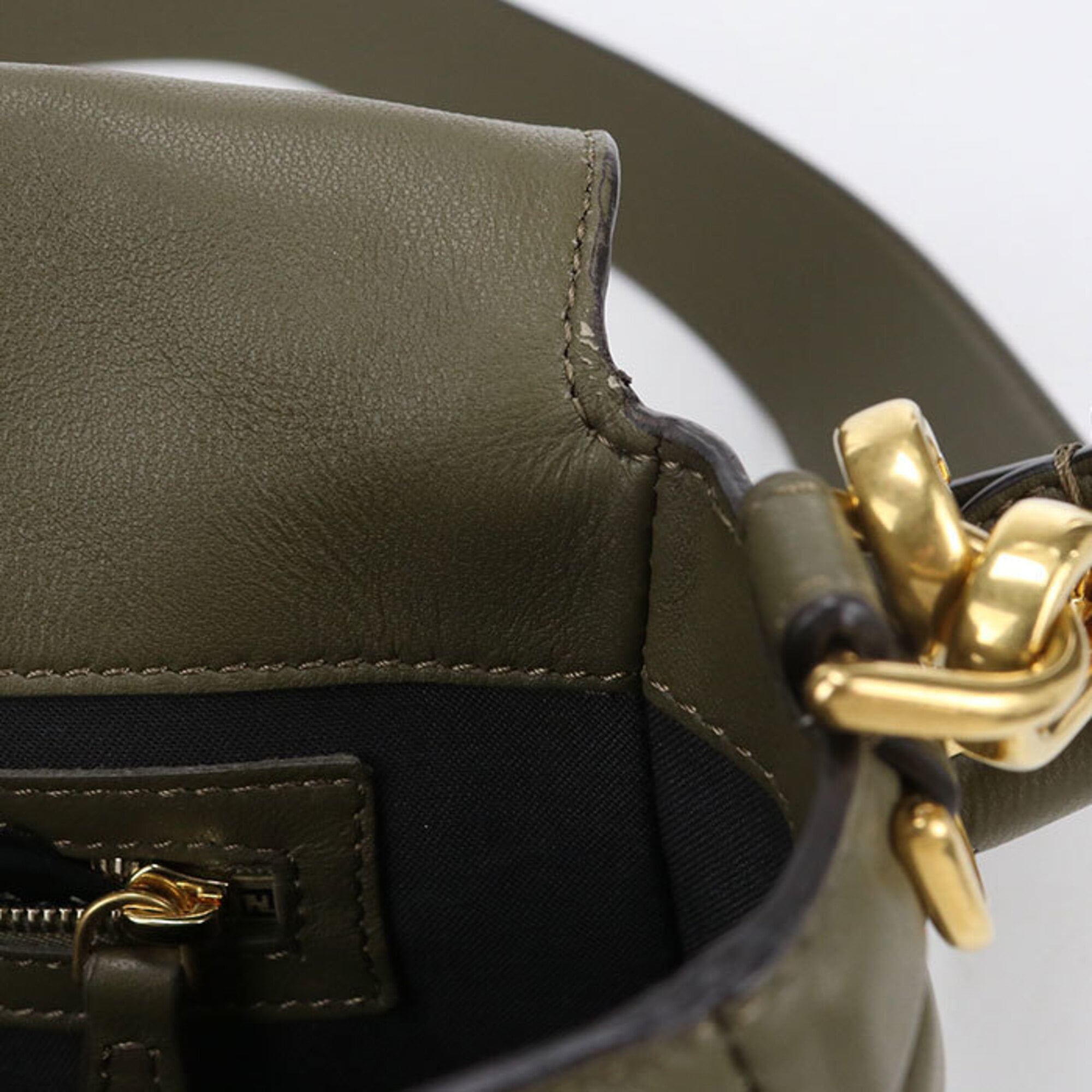 Fendi Khaki Leather Handbag (Pre-Owned)