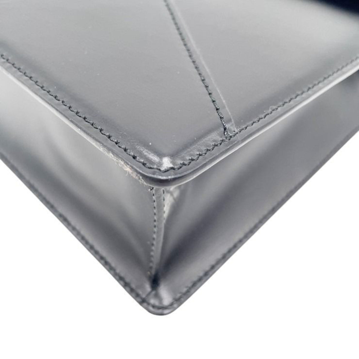Loewe Black Leather Clutch Bag (Pre-Owned)