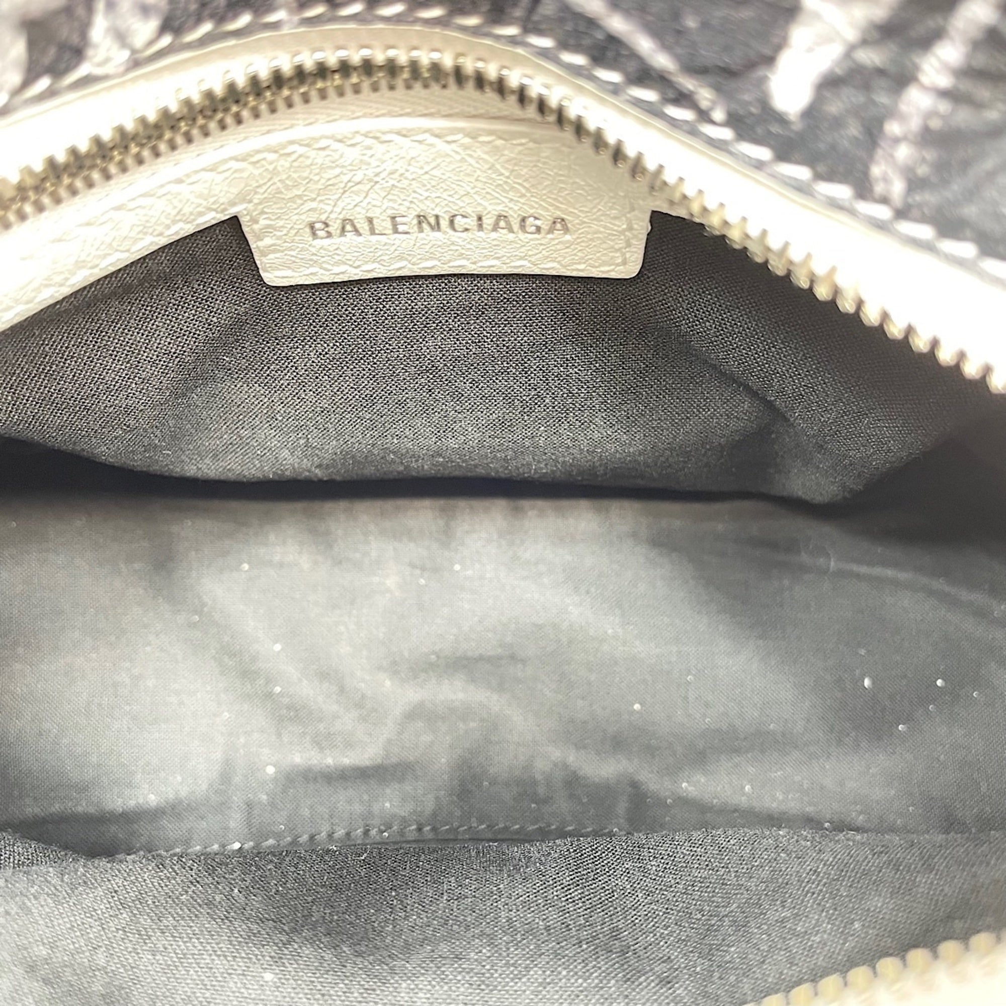 Balenciaga White Leather Handbag (Pre-Owned)