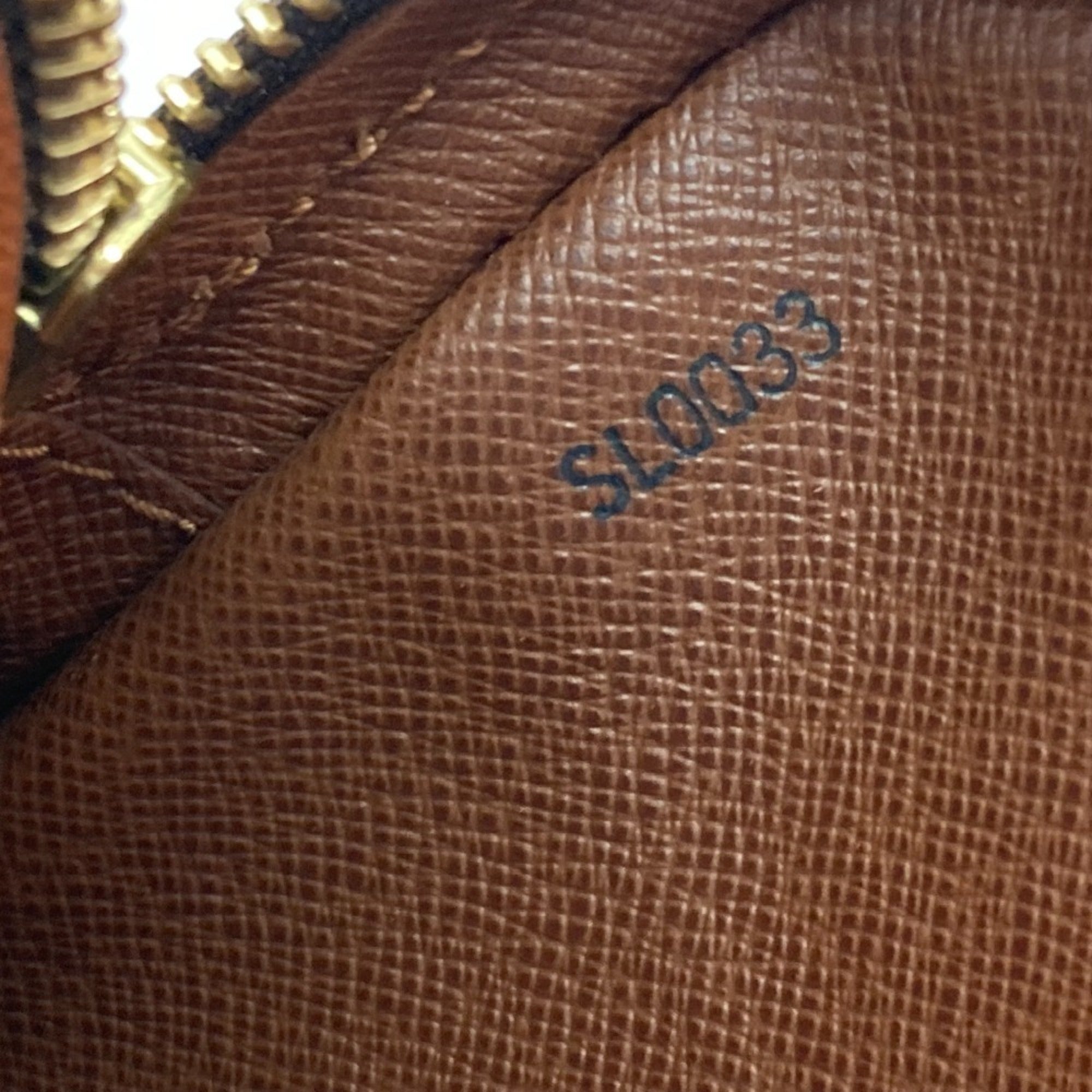 Louis Vuitton Brown Monogram Monogram Pochette Shoulder Bag (Pre-Owned)