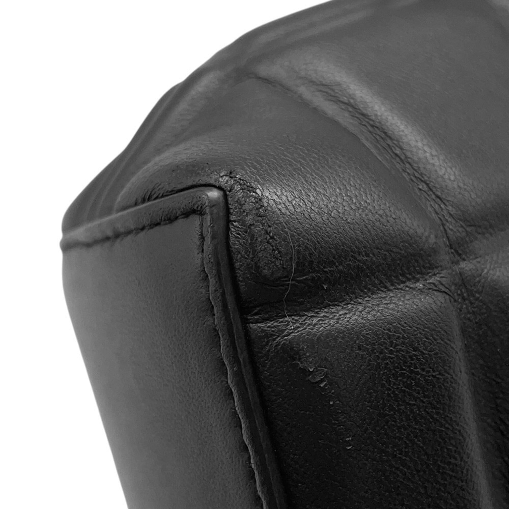 Bottega Veneta Black Leather Handbag Shoulder Bag (Pre-Owned)