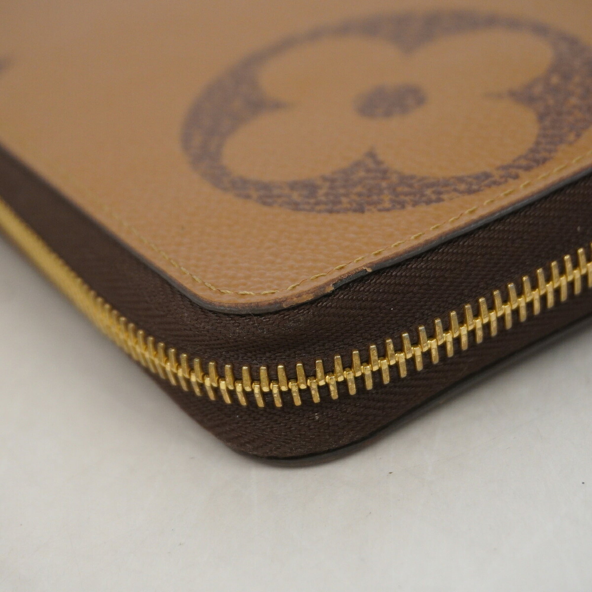 Louis Vuitton Brown Long Wallet (Bi-Fold) (Pre-Owned)