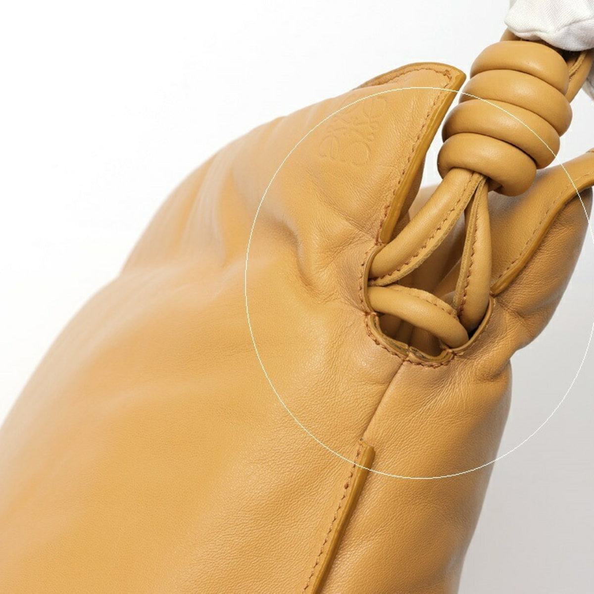 Loewe Camel Leather Shoulder Bag (Pre-Owned)