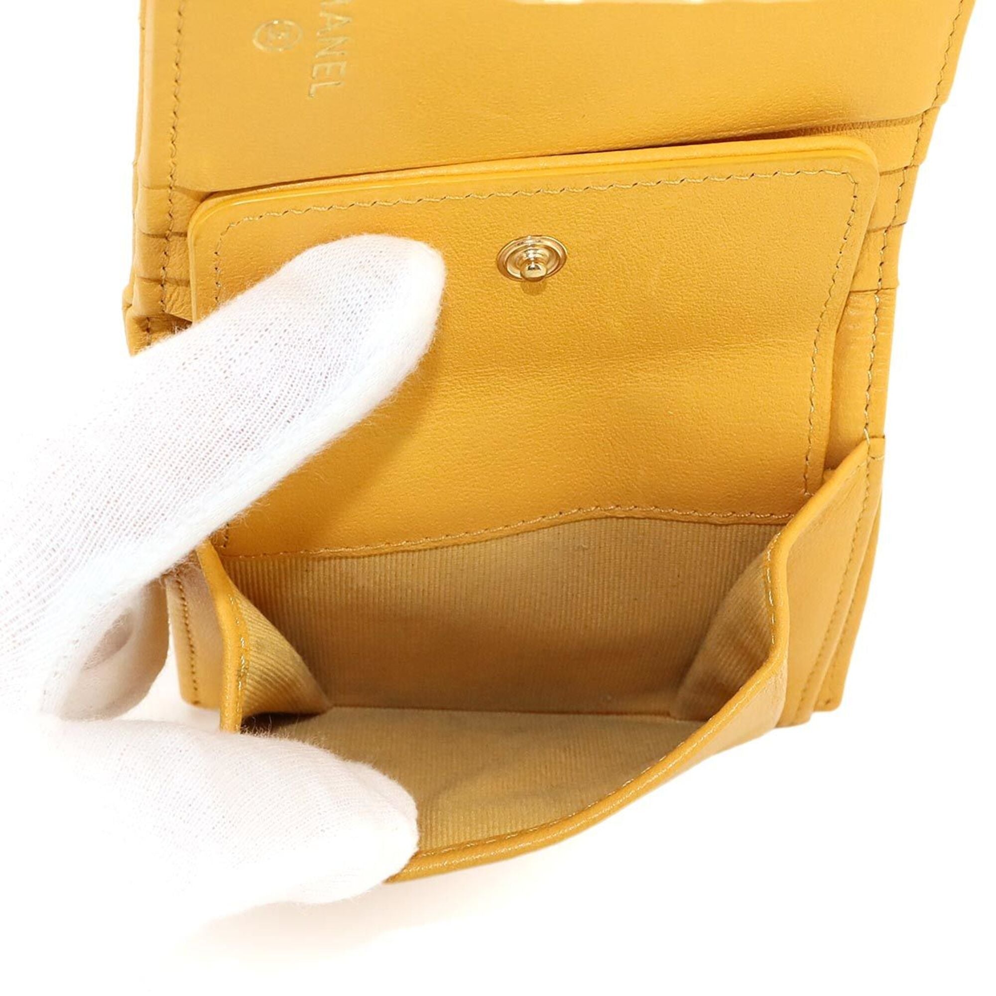 Chanel Mustard Yellow Leather Wallet (Bi-Fold) (Pre-Owned)