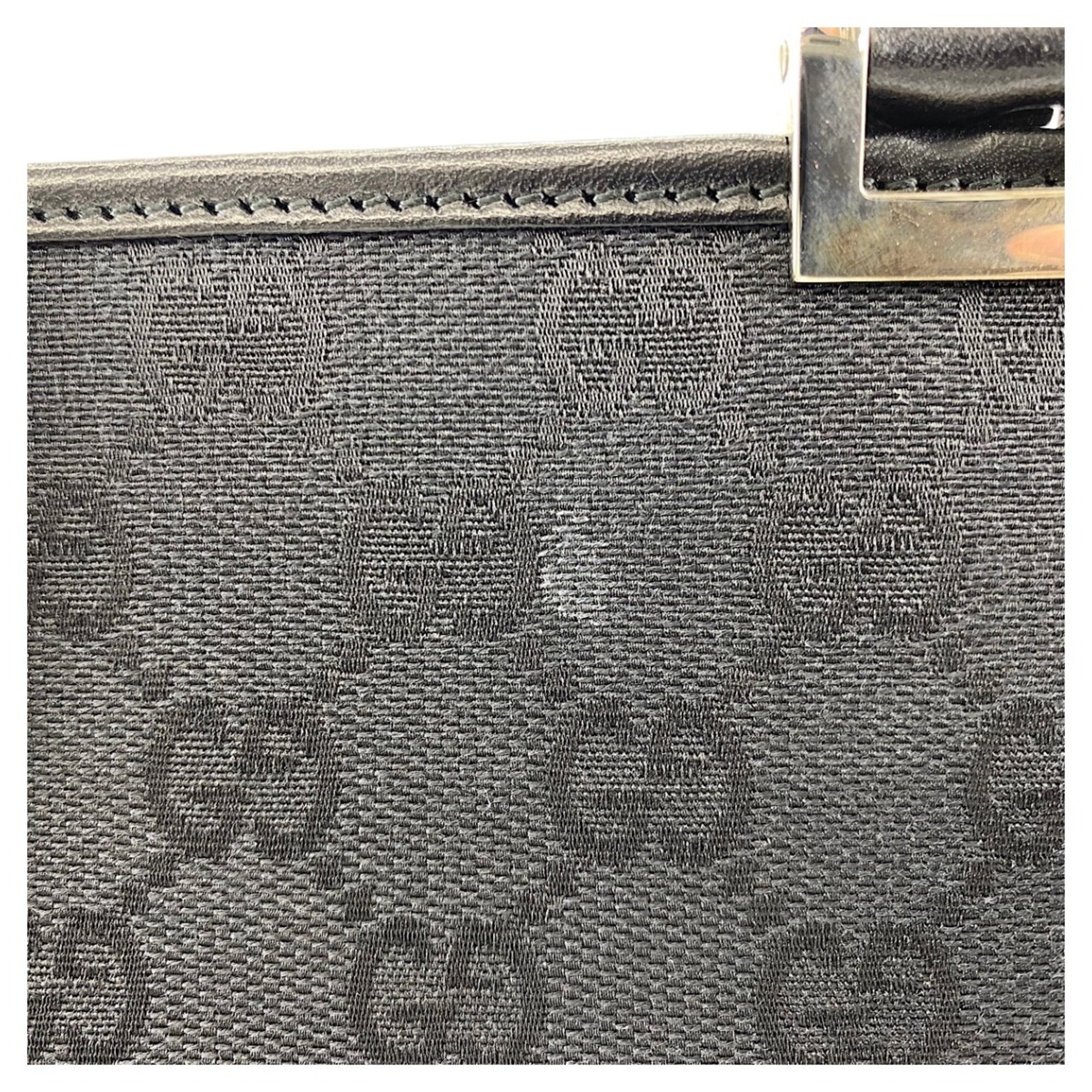 Gucci Black Shoulder Bag (Pre-Owned)