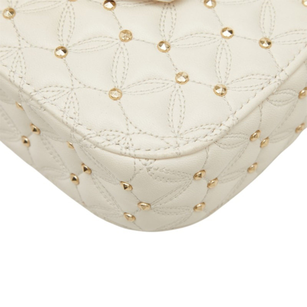 Bvlgari Ivory Leather Shoulder Bag (Pre-Owned)
