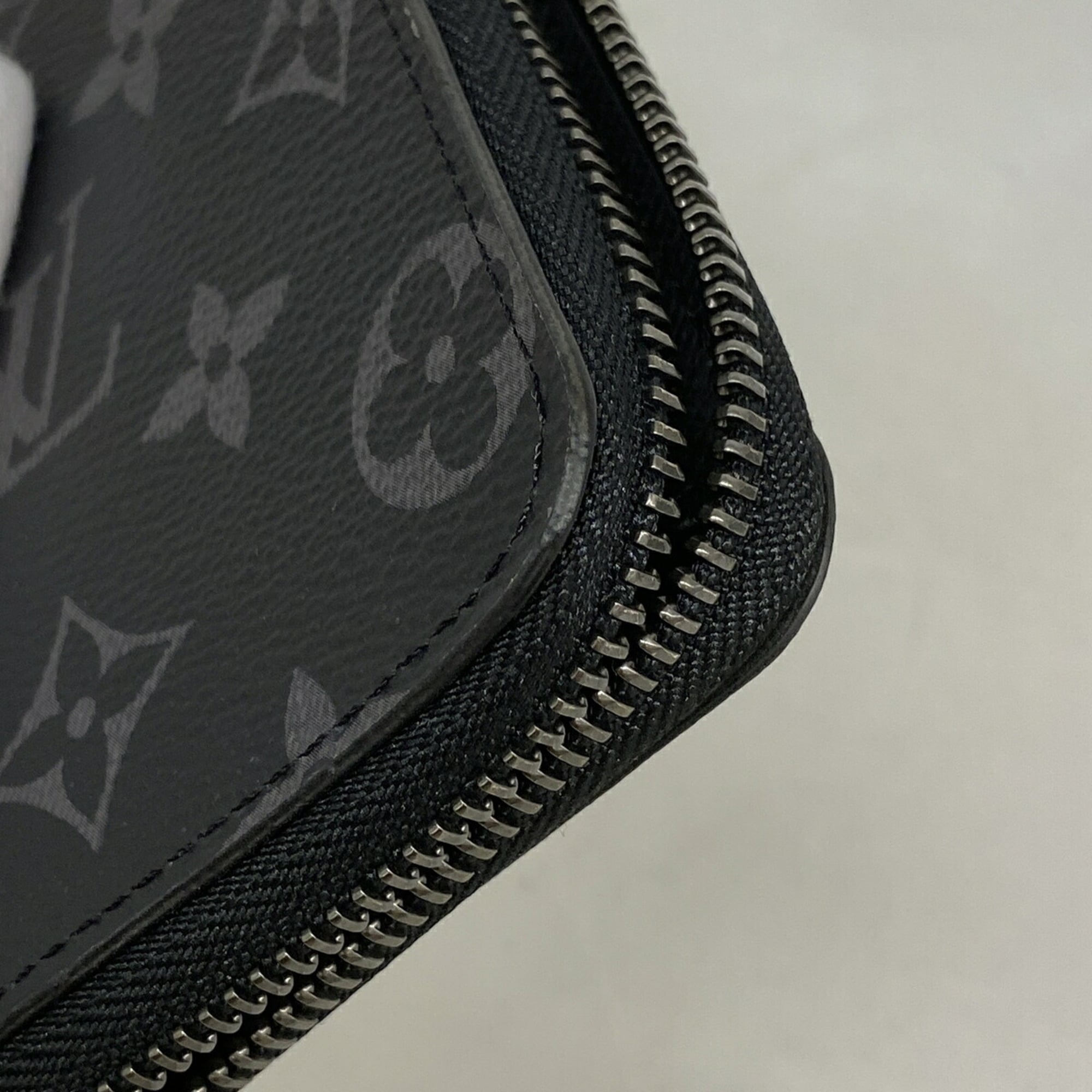 Louis Vuitton Black Long Wallet (Bi-Fold) (Pre-Owned)