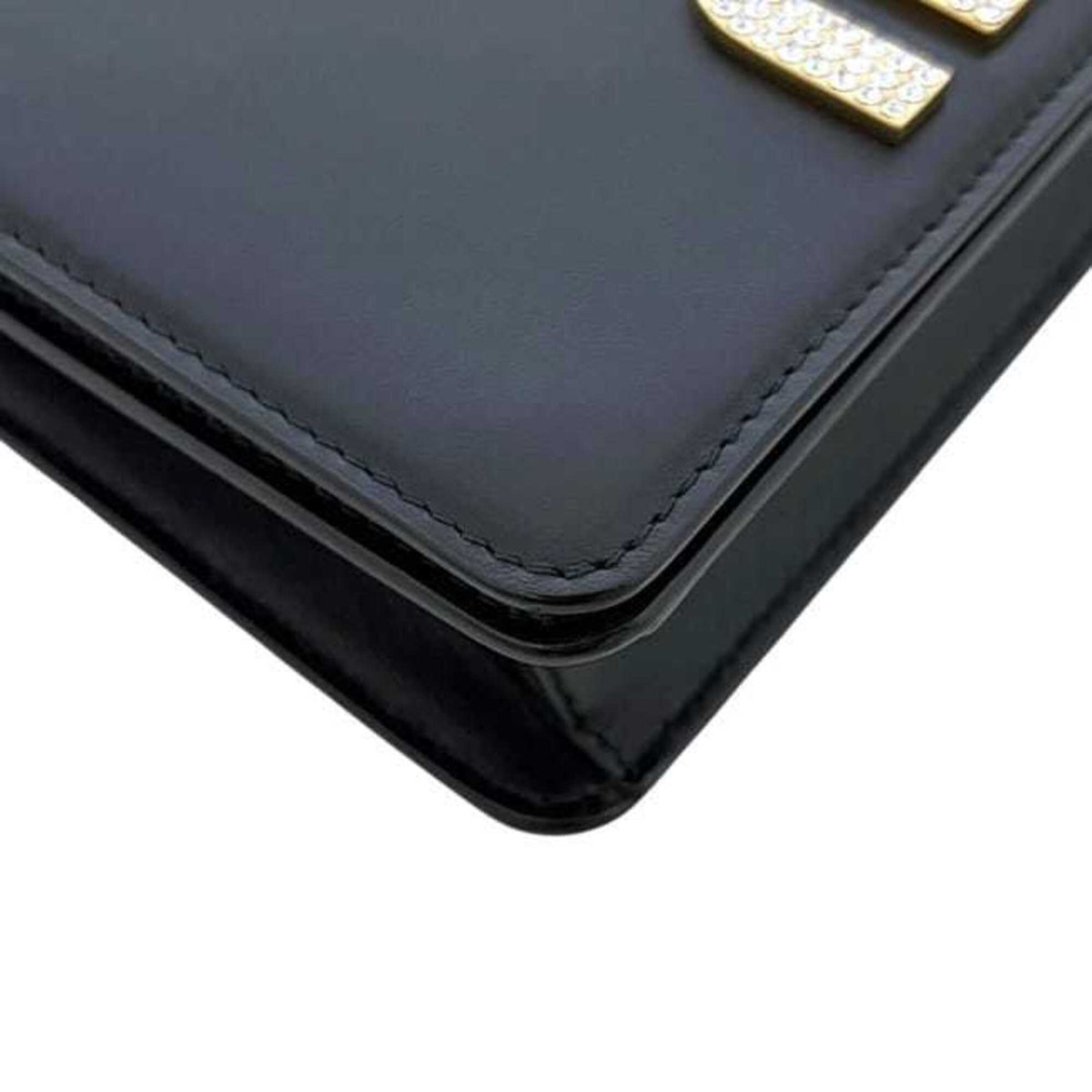 Miu Miu Black Leather Shoulder Bag (Pre-Owned)