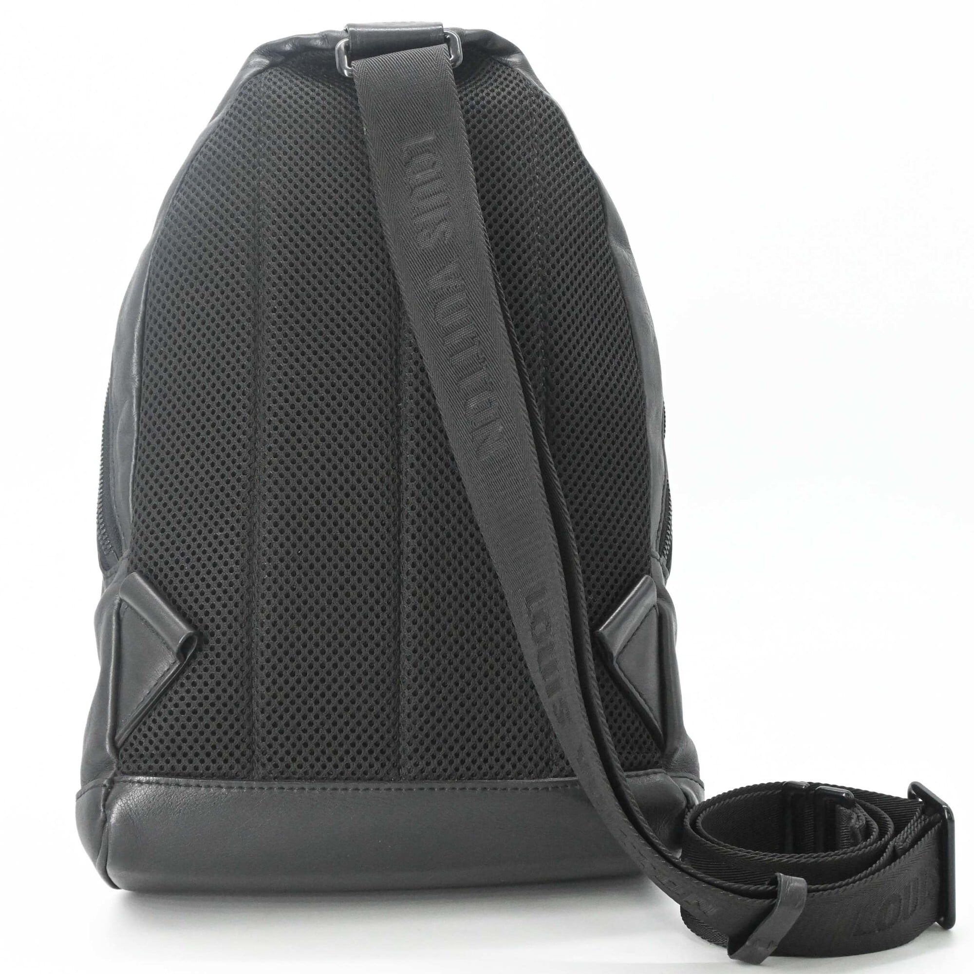 Louis Vuitton Black Leather Sling Bag (Pre-Owned)