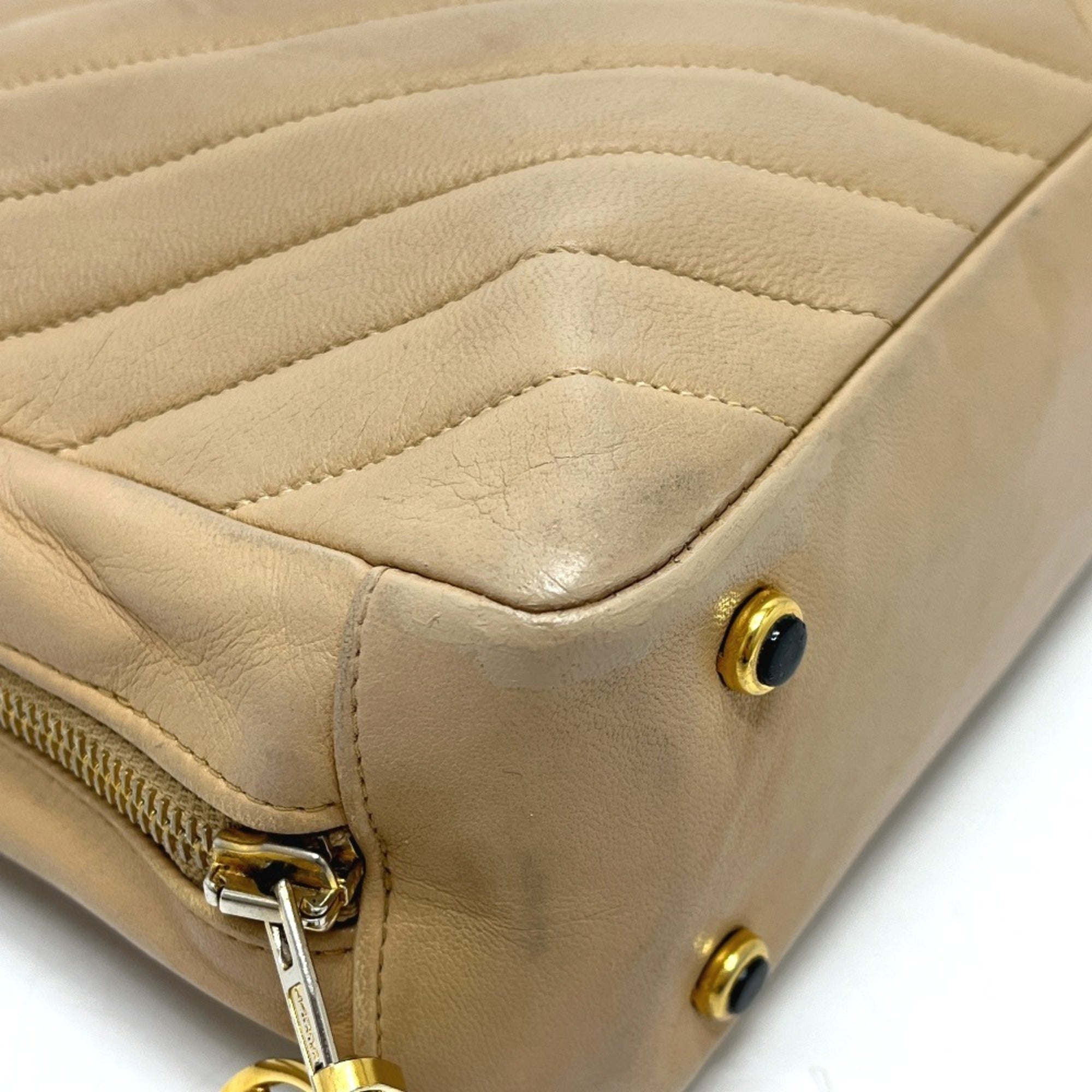 Chanel Beige Leather Handbag Shoulder Bag (Pre-Owned)
