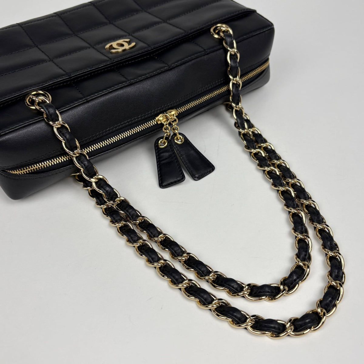 Chanel Chocolate Bar Black Leather Tote Bag (Pre-Owned)