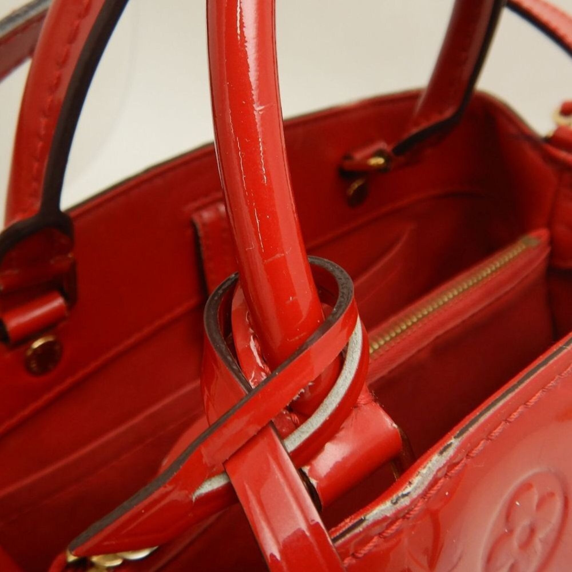 Louis Vuitton Cerise Patent Leather Handbag (Pre-Owned)
