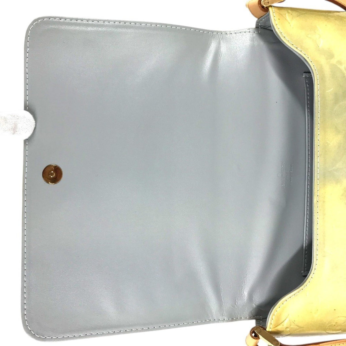 Louis Vuitton Gris Silver Monogram Vernis Shoulder Bag (Pre-Owned)