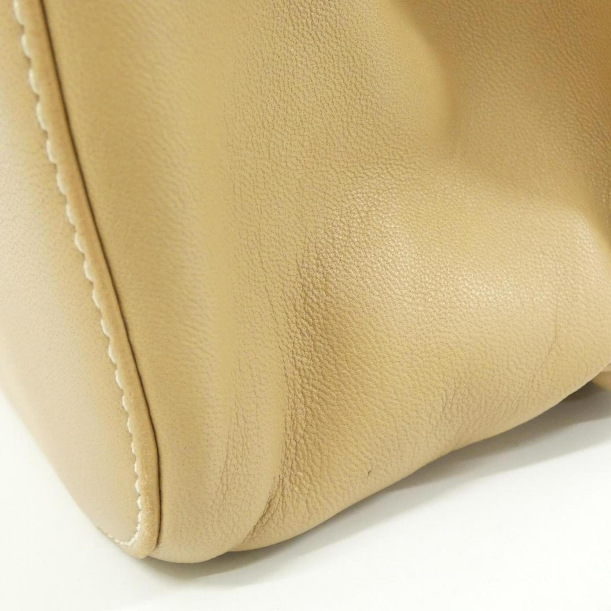 Loewe Beige Leather Handbag (Pre-Owned)