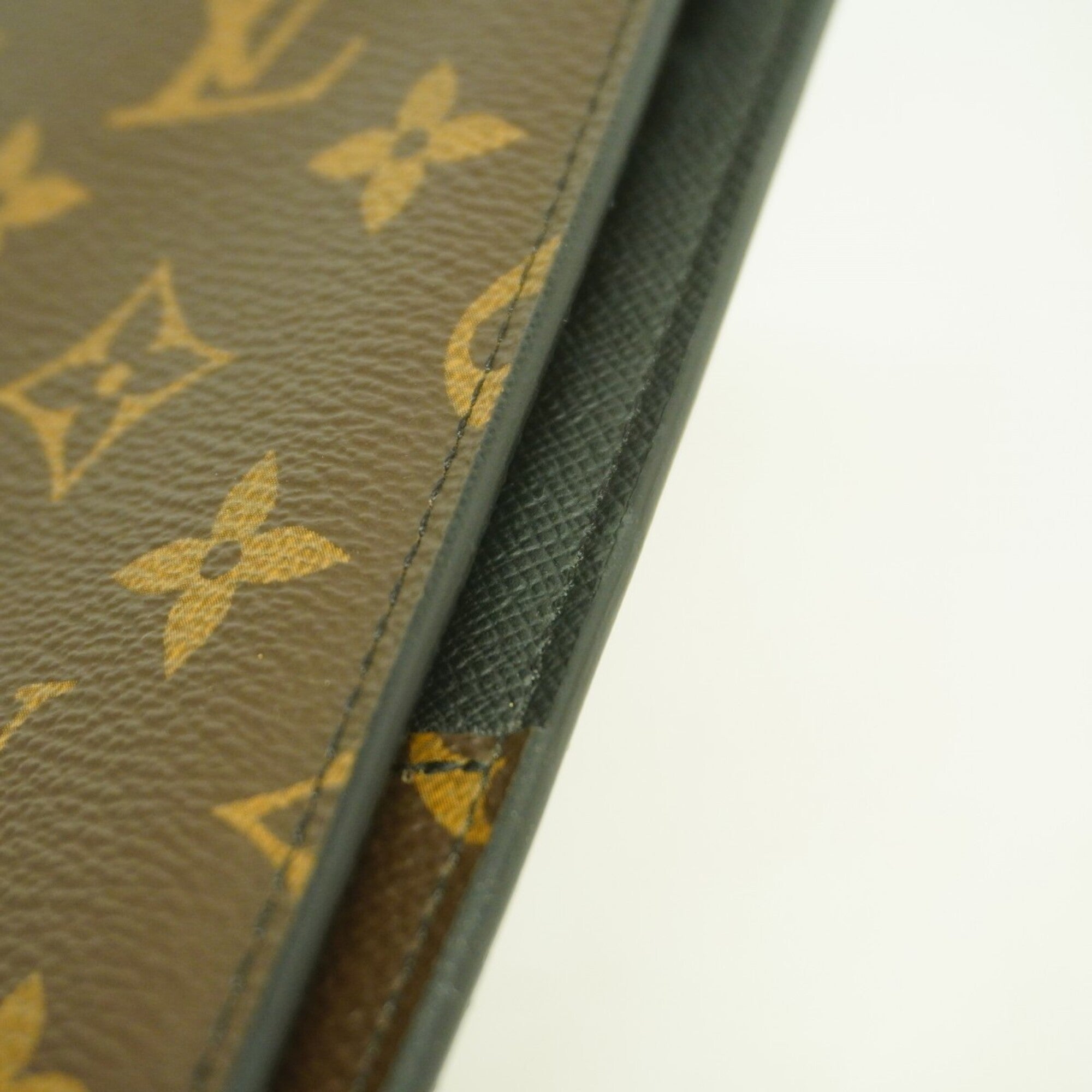 Louis Vuitton Black Brown Long Wallet (Bi-Fold) (Pre-Owned)