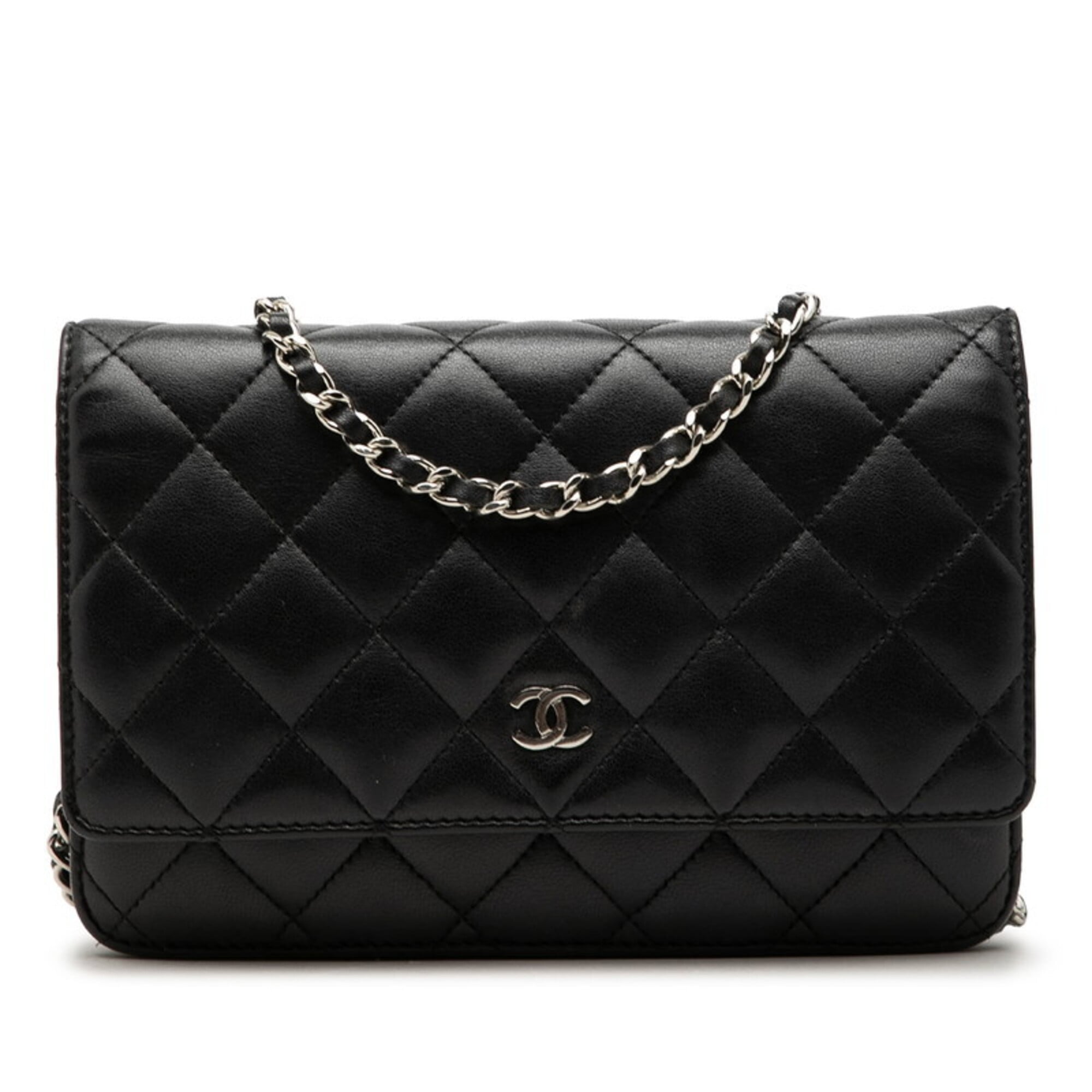 Chanel Matelasse Black Leather Shoulder Bag (Pre-Owned)
