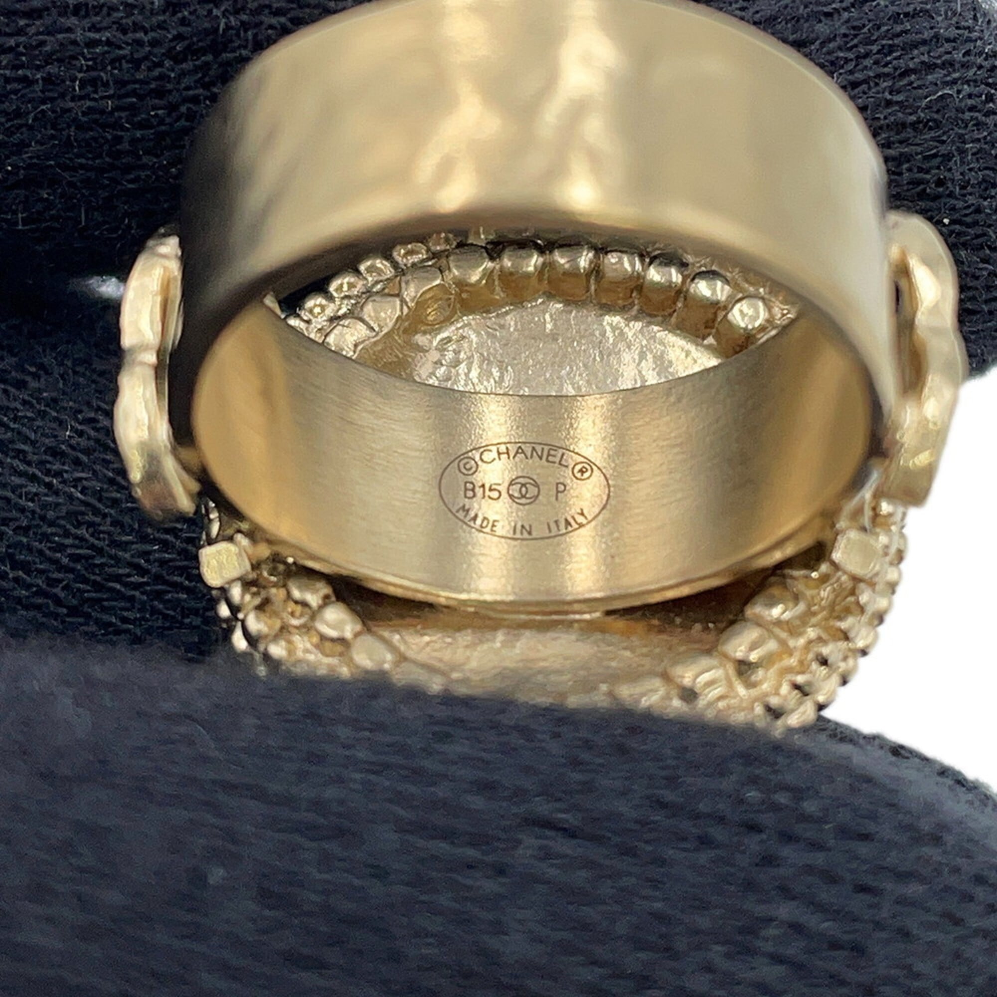 Chanel Champagne Gold Metal (Pre-Owned)