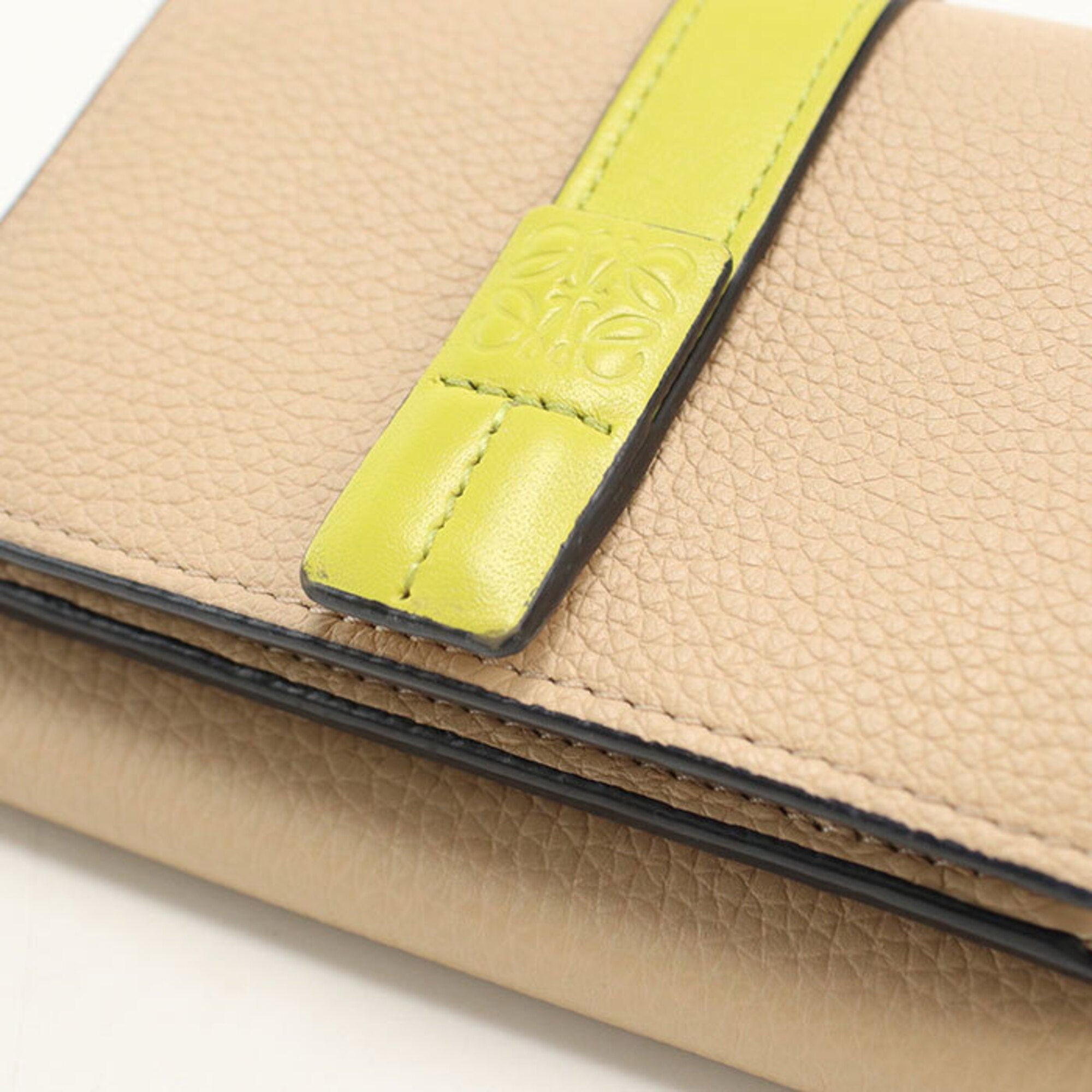 Loewe Beige Wallet (Tri-Fold) (Pre-Owned)