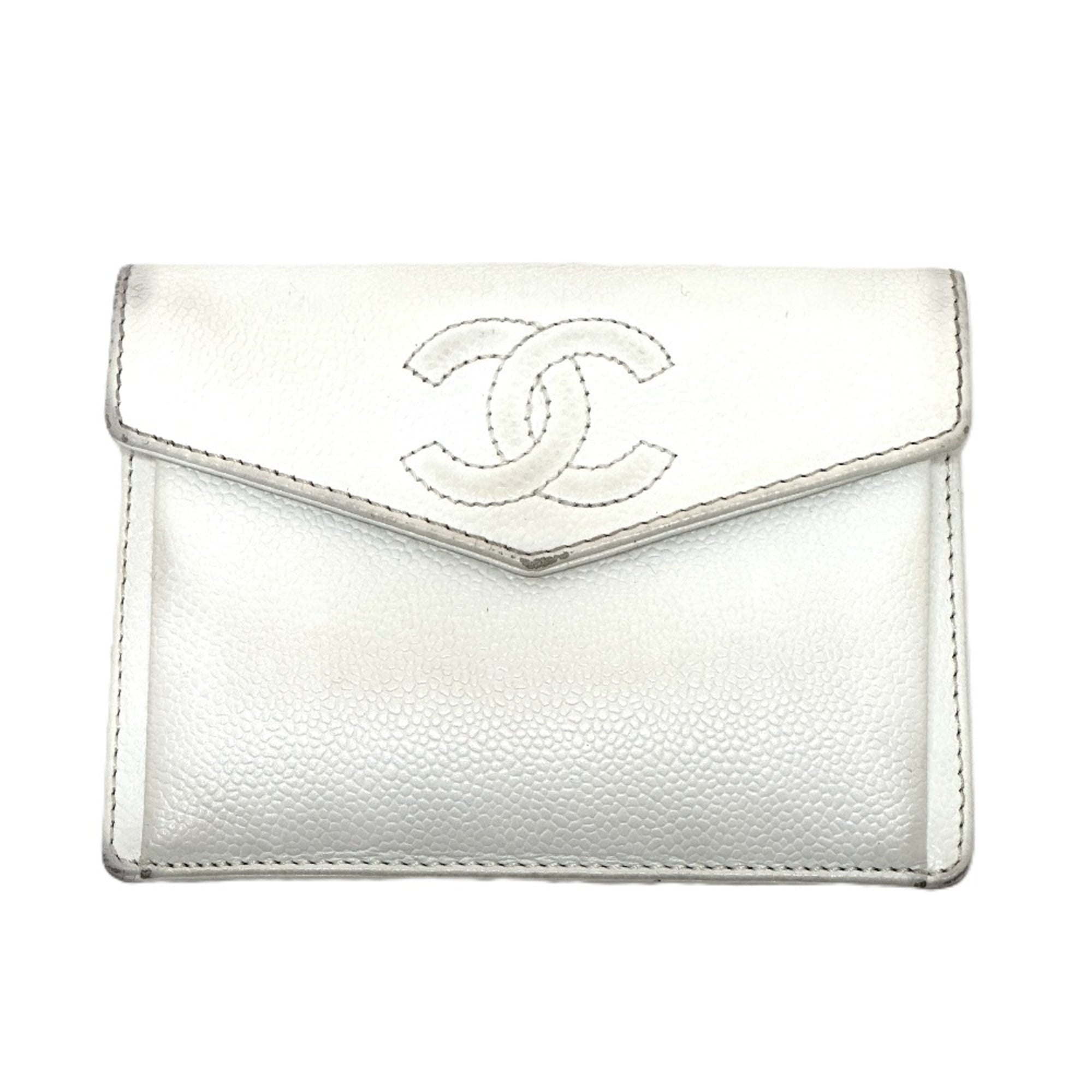 Chanel White Grained Calfskin Wallet (Bi-Fold) (Pre-Owned)