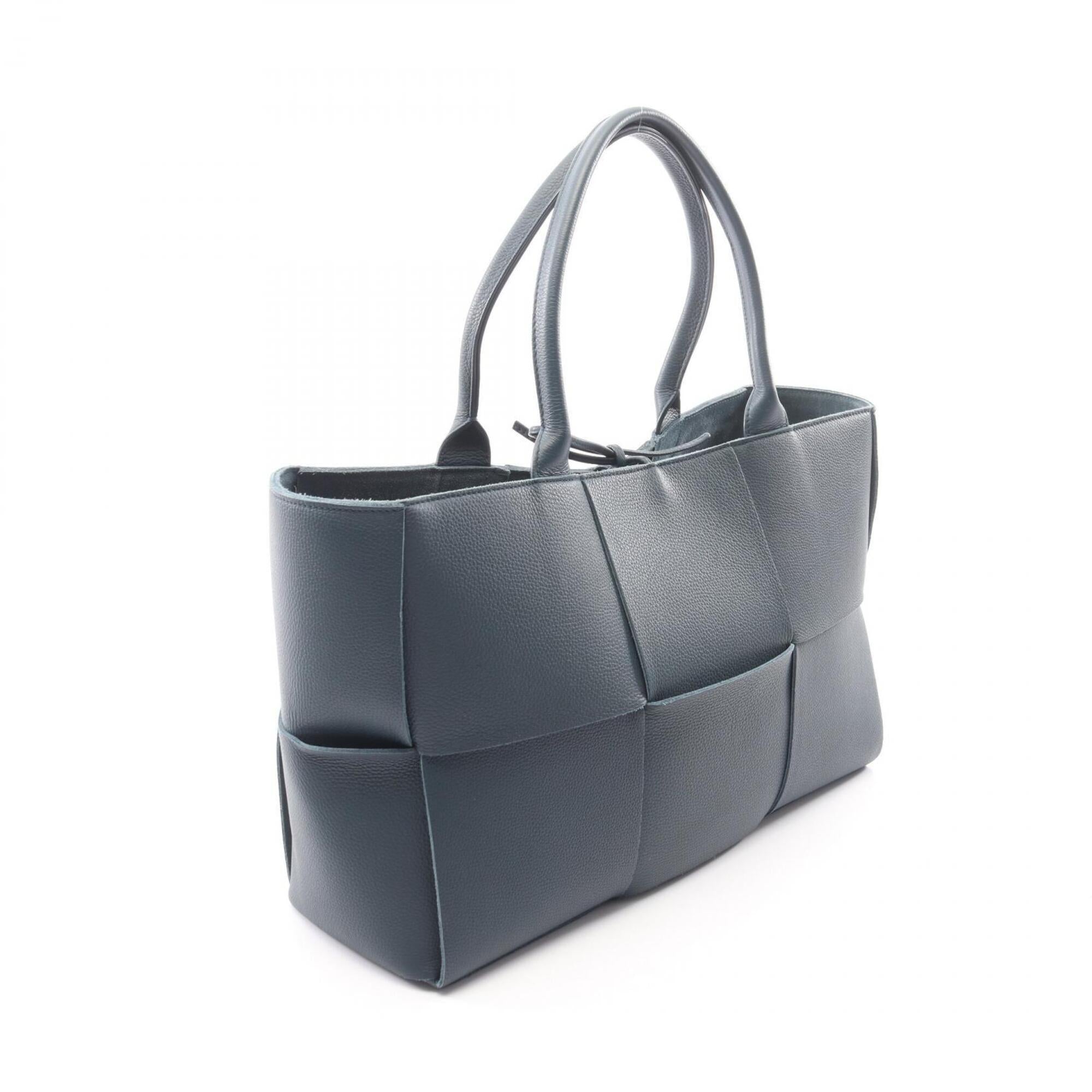 Bottega Veneta Navy Leather Handbag Tote Bag (Pre-Owned)