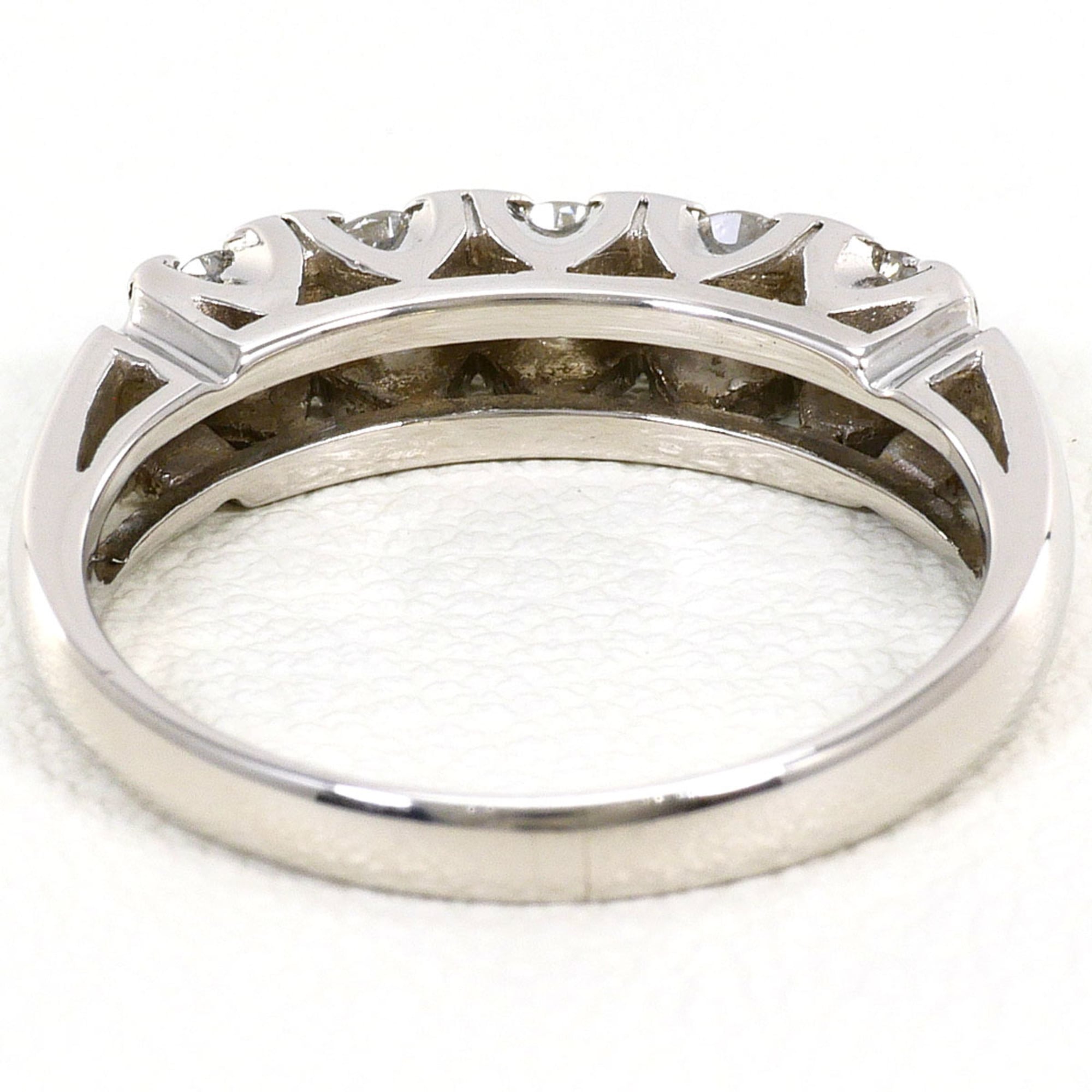 Unbranded Platinum 900 Band Ring (Pre-Owned)